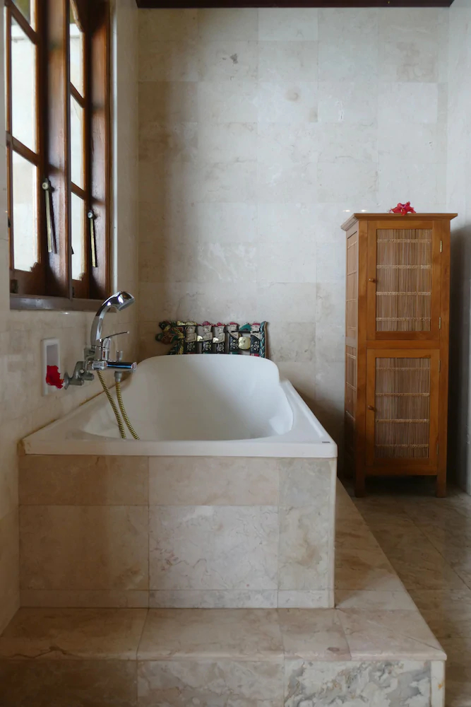 Nusa Indah Bungalows & Villa