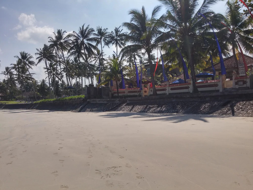 Nusa Indah Bungalows & Villa