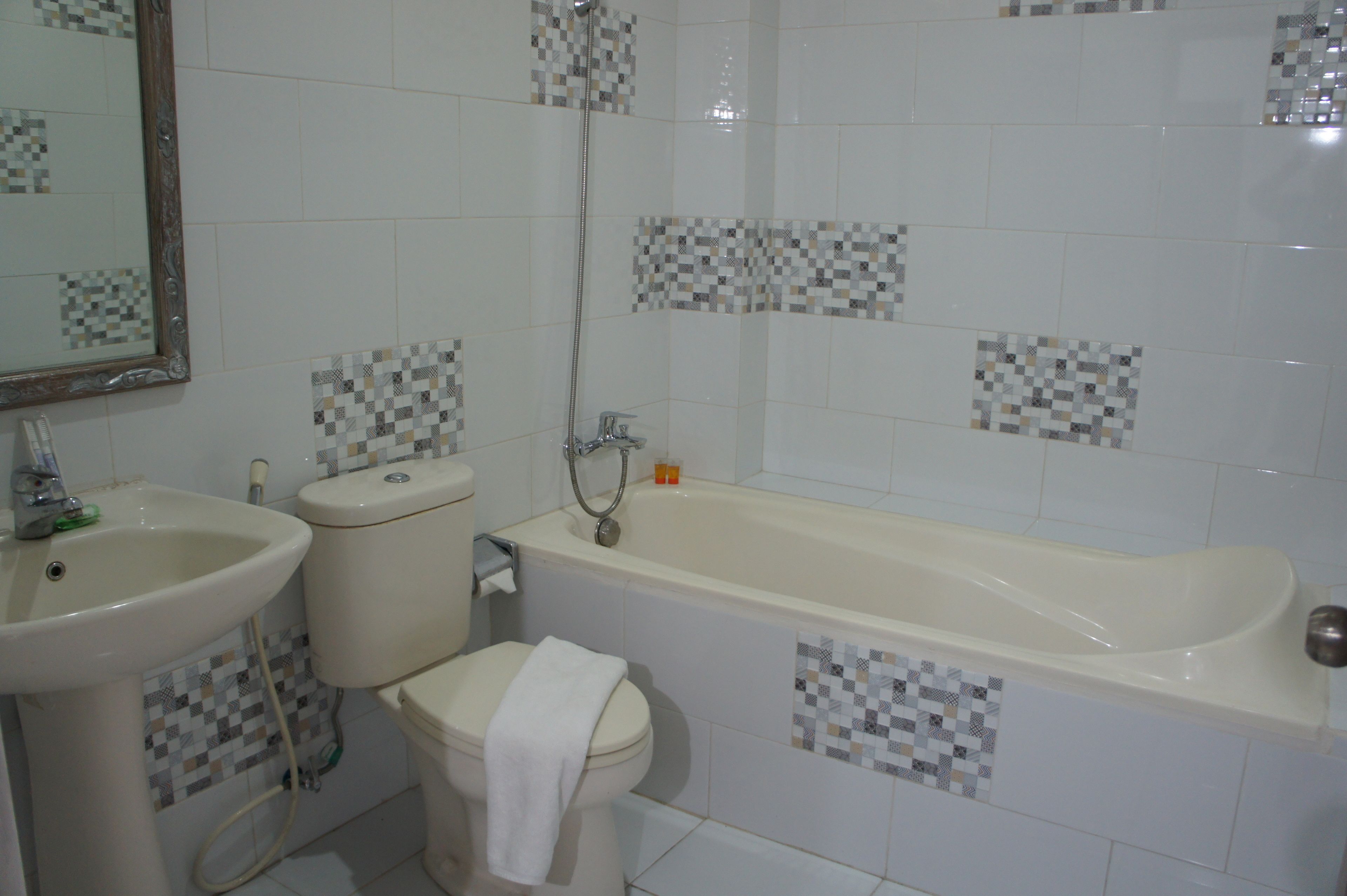 At The Beach Candidasa