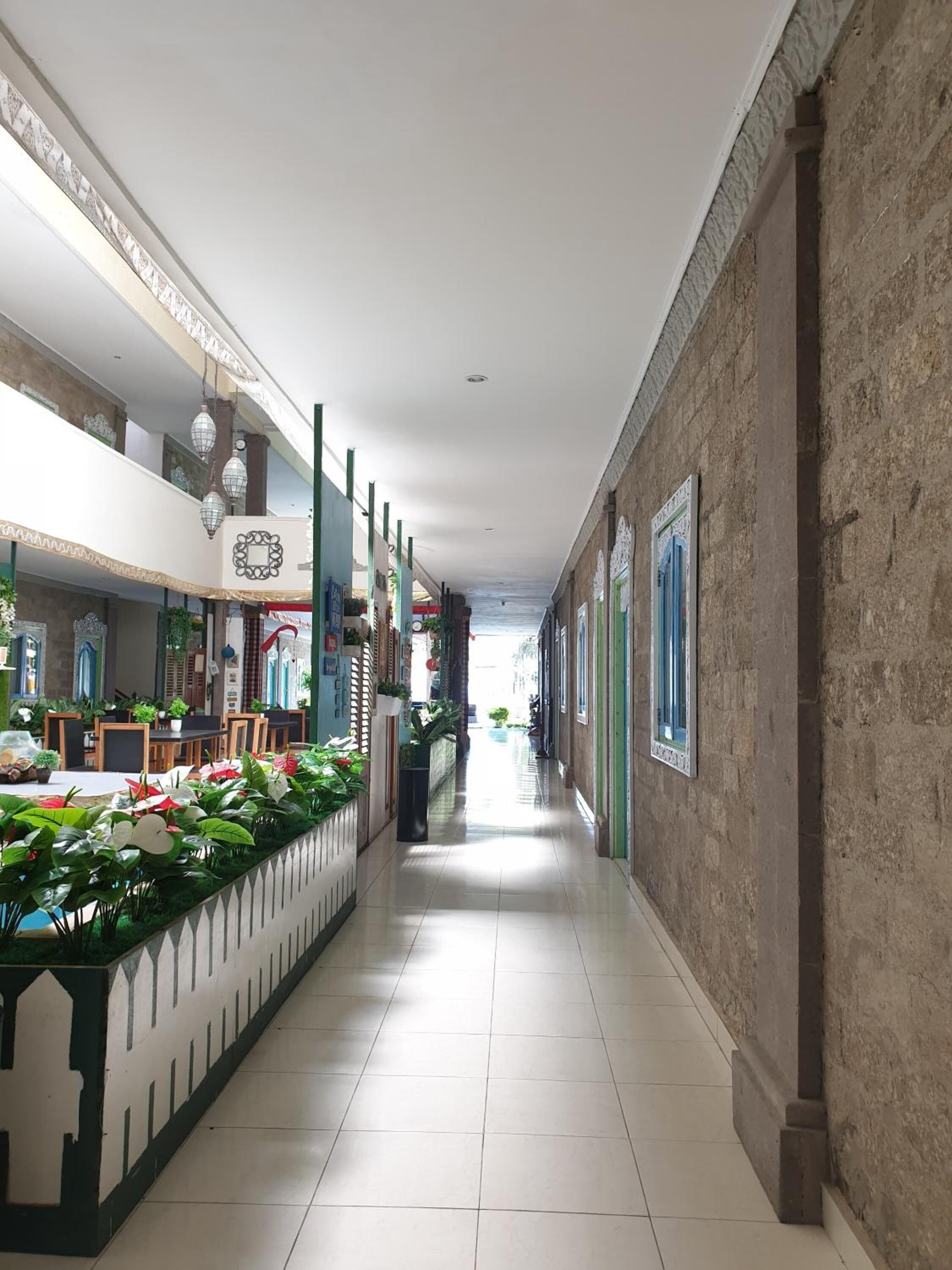 At The Beach Candidasa