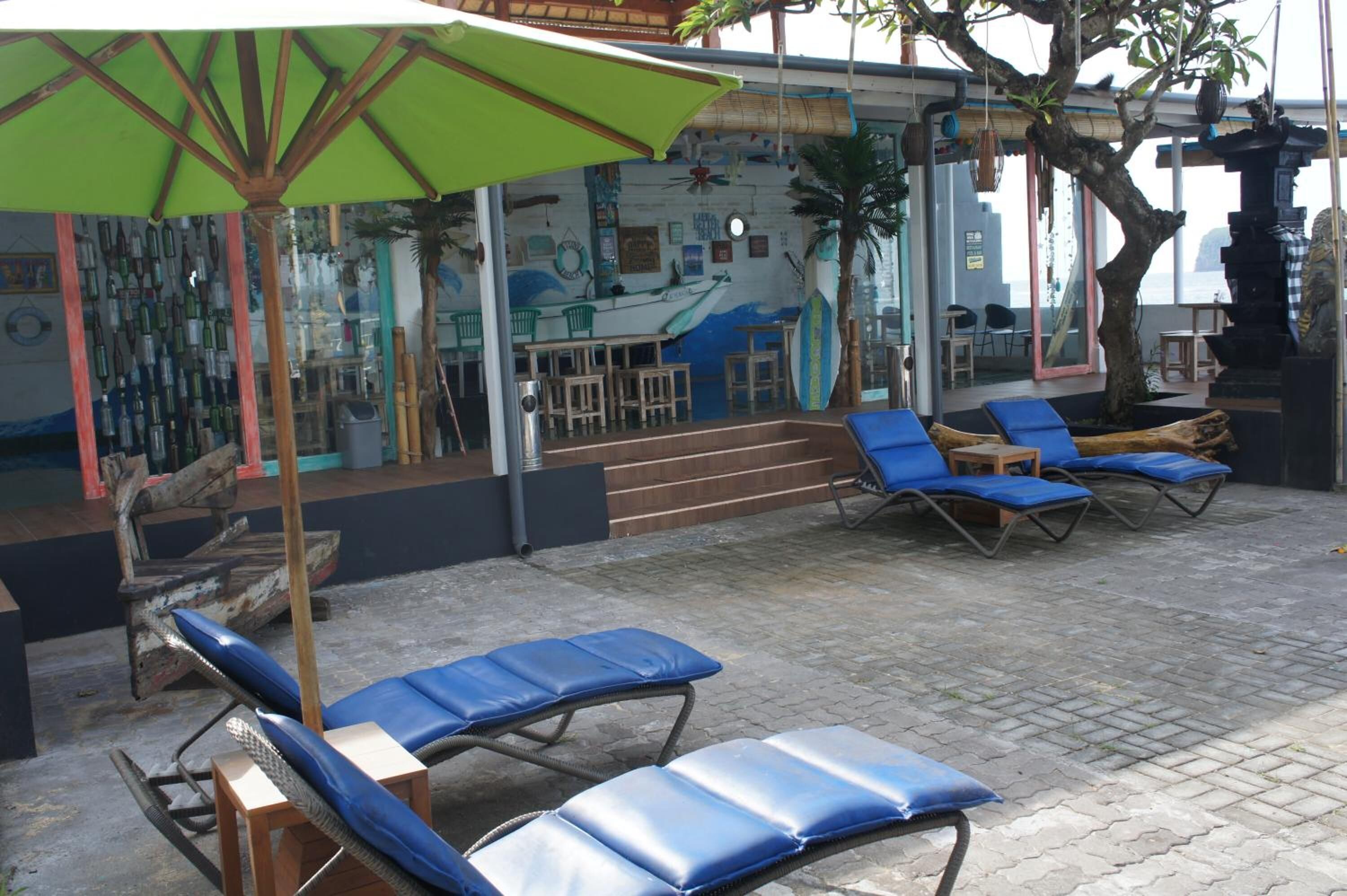 At The Beach Candidasa