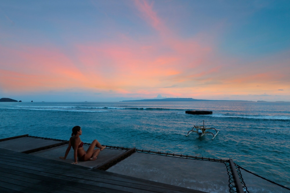 Villa Manis Beachfront