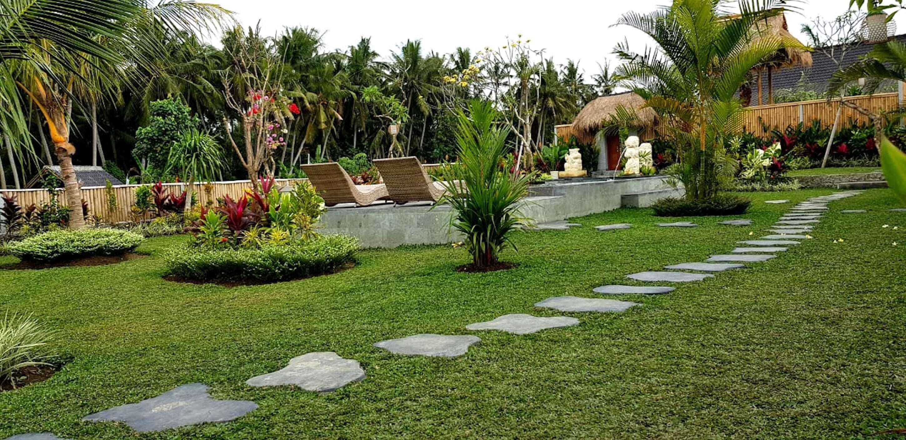 Green Coconut Cottage