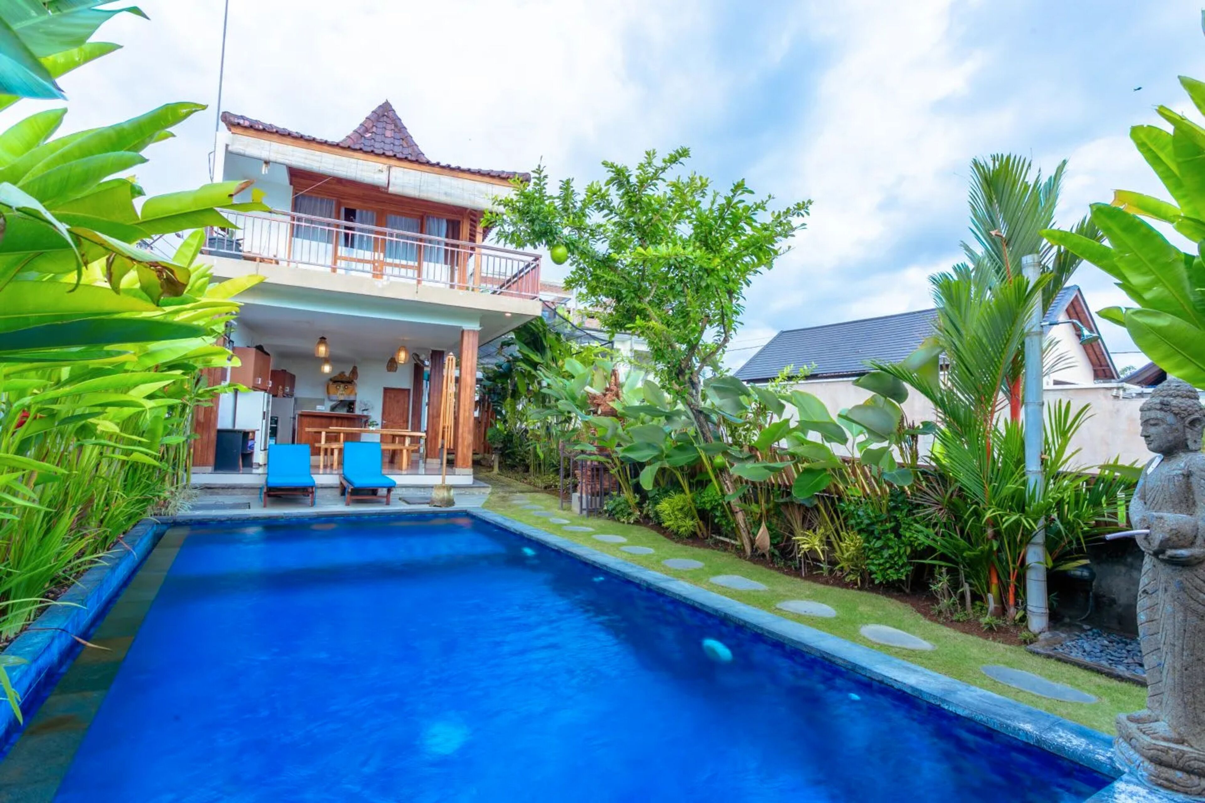 Kubu D'Carik Villa & Bungalow