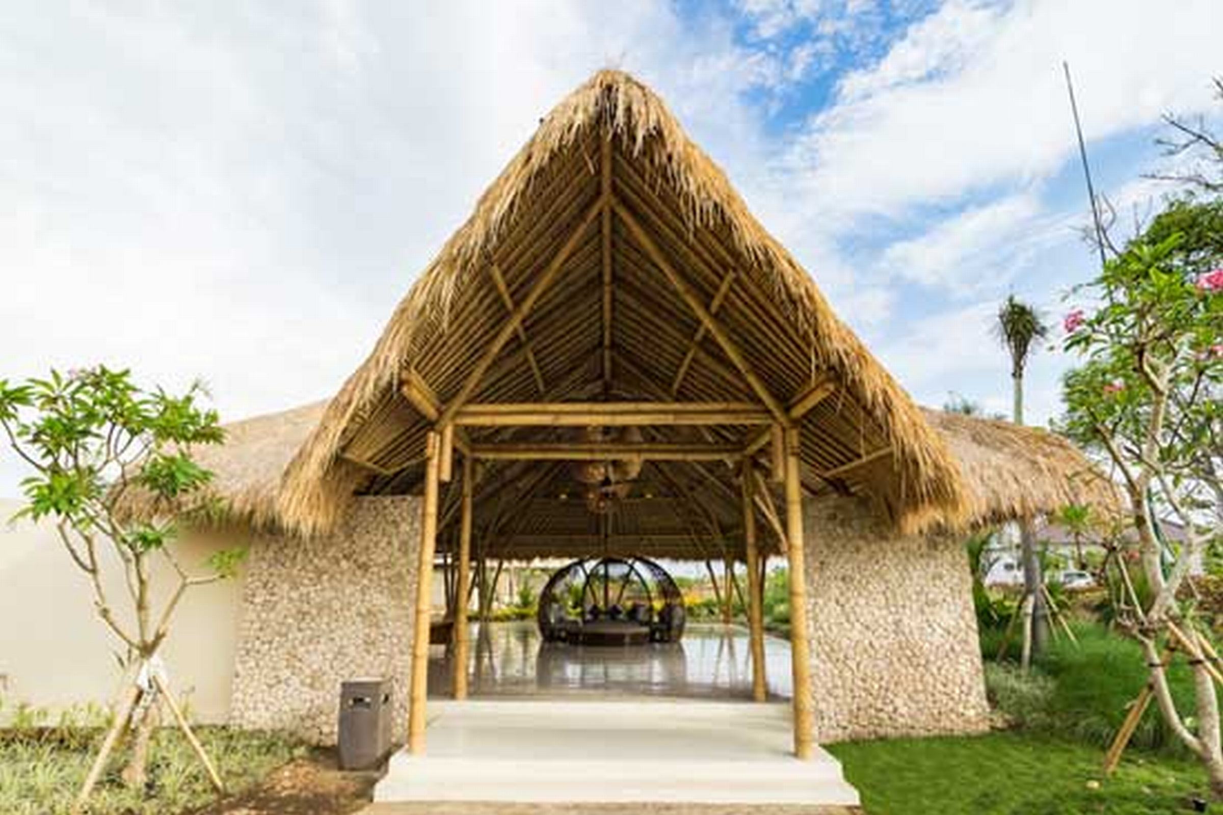 Menjangan Dynasty Resort