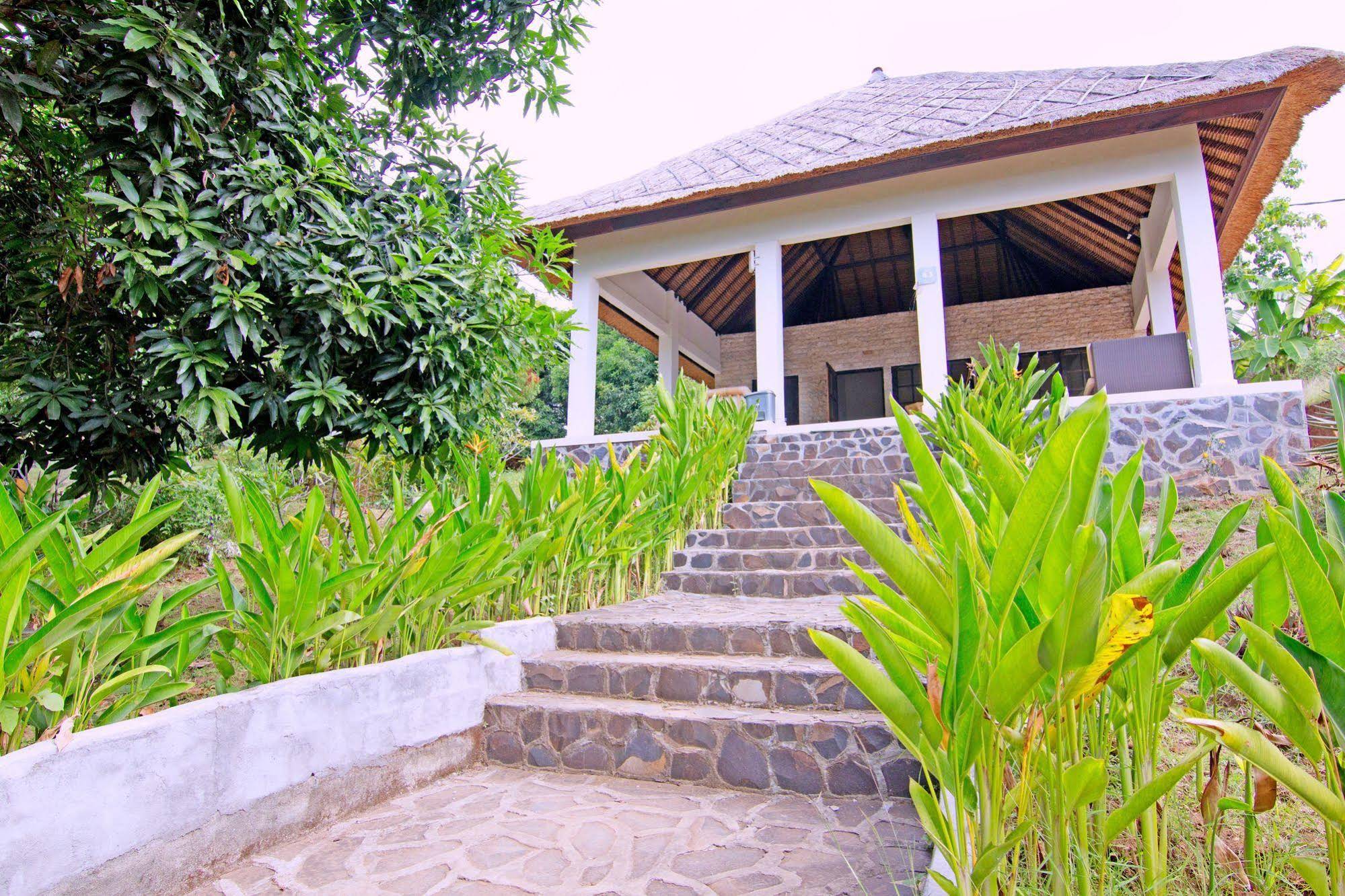 ZEN Rooms Air Terjun Sing - Sing