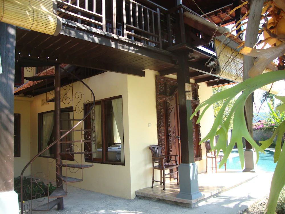 Atres Villa
