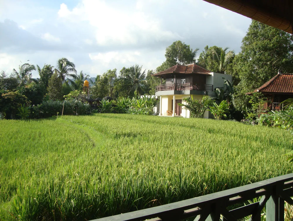 Atres Villa