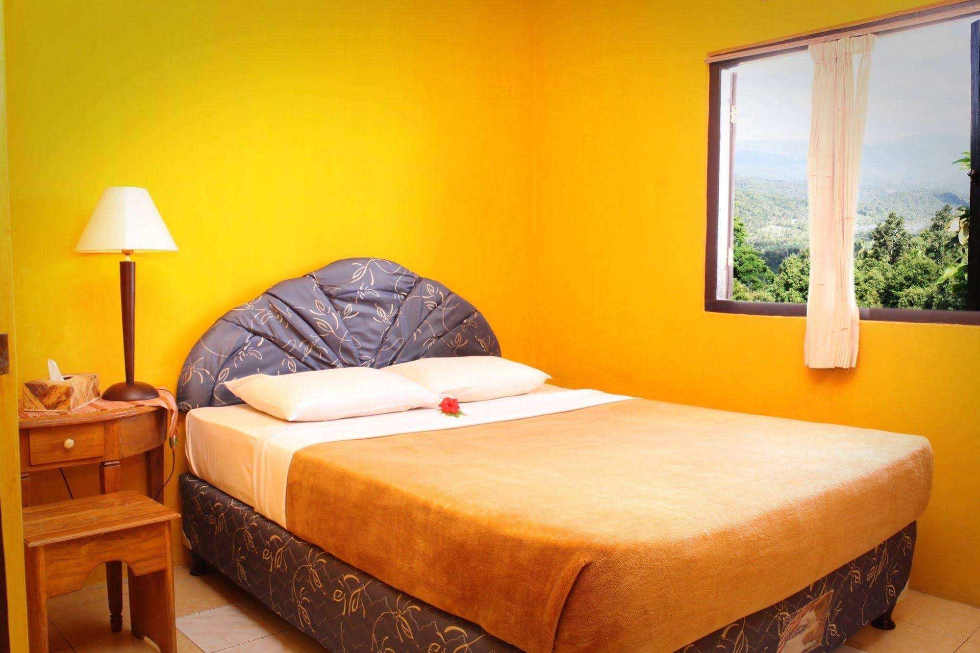 Guru Ratna Homestay