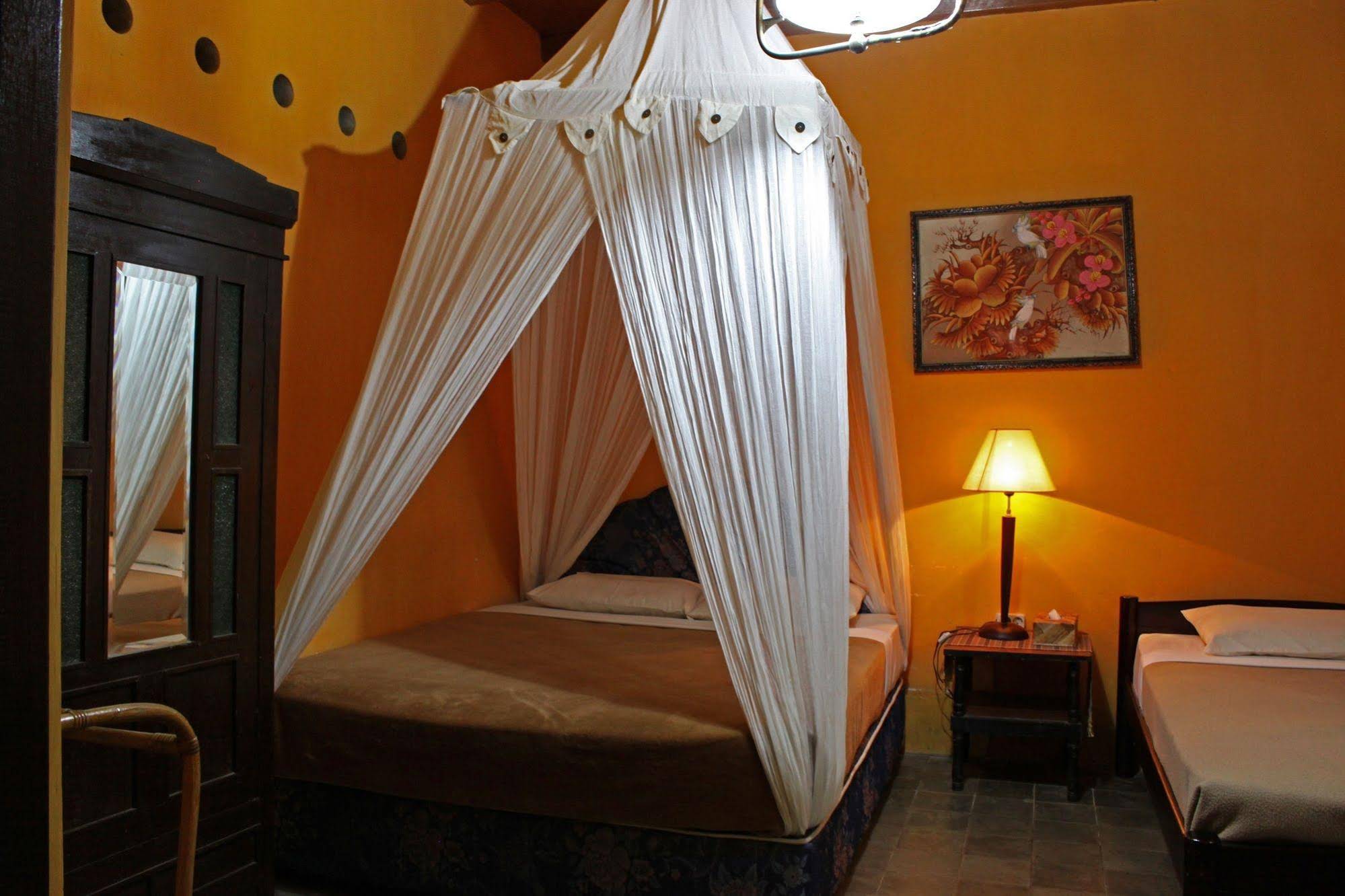 Guru Ratna Homestay
