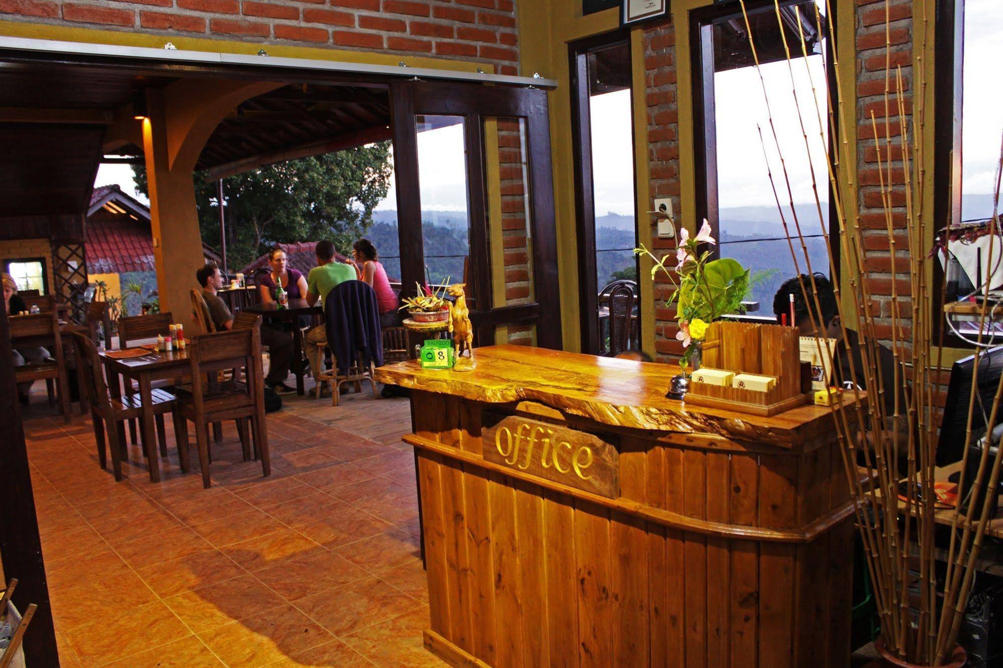 Guru Ratna Homestay