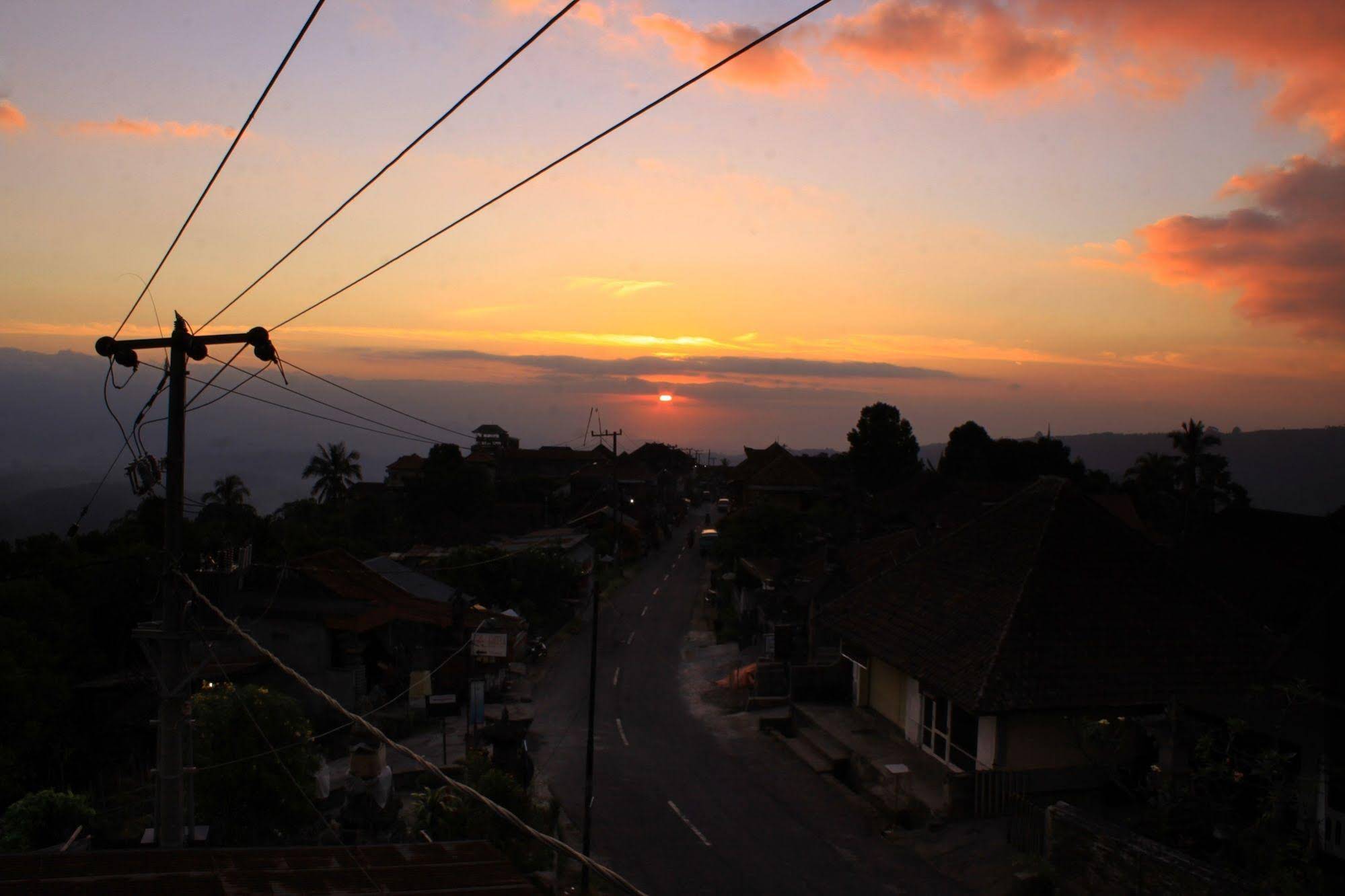 Guru Ratna Homestay