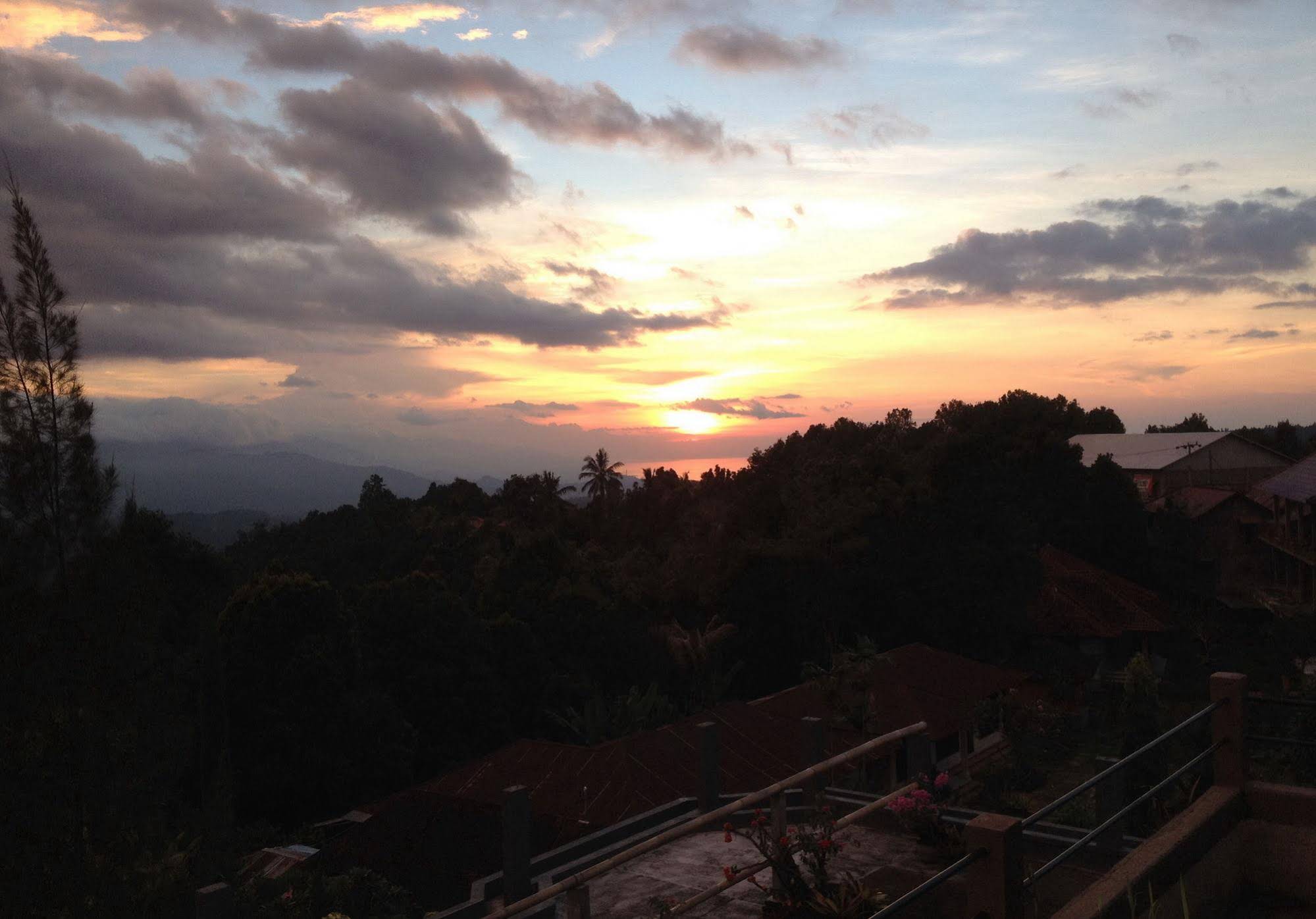 Karang Sari Guesthouse & Restaurant