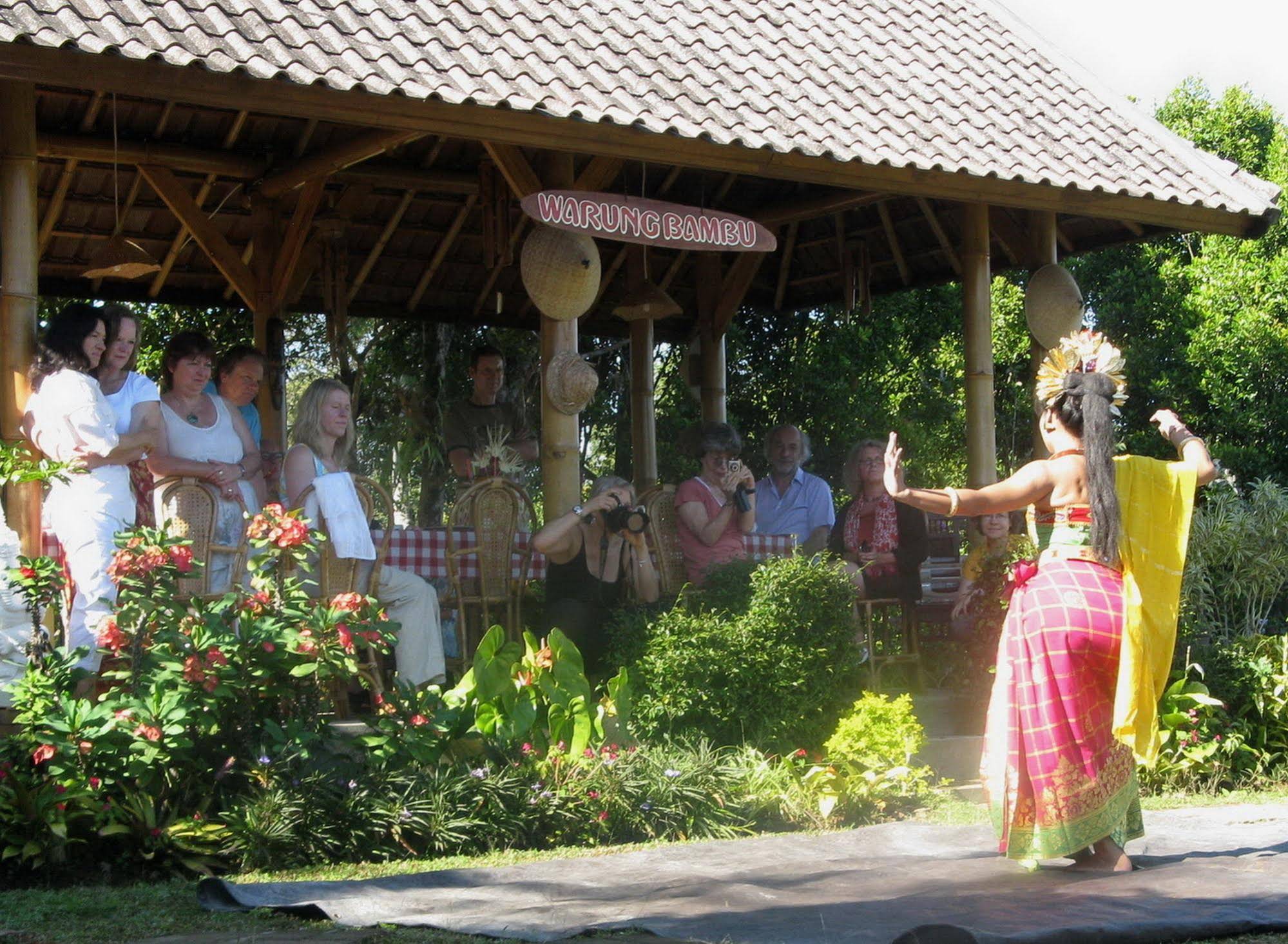 Karang Sari Guesthouse & Restaurant