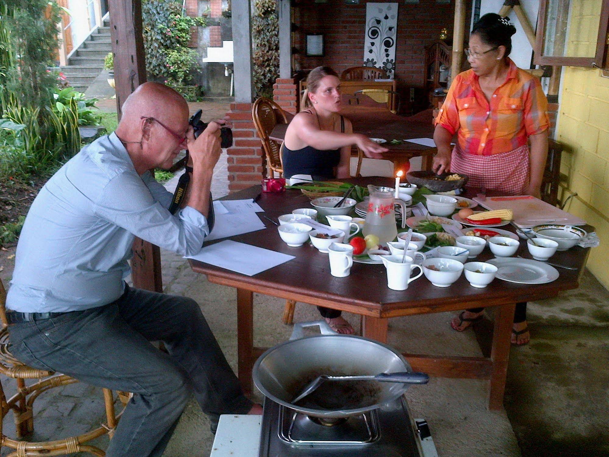 Karang Sari Guesthouse & Restaurant