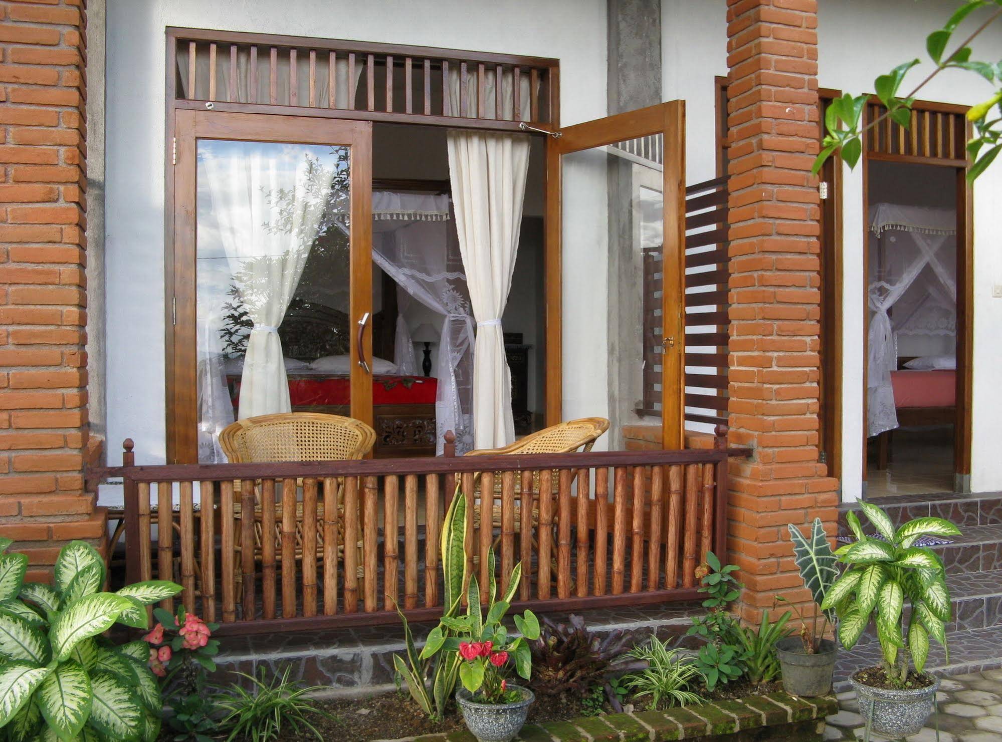 Karang Sari Guesthouse & Restaurant