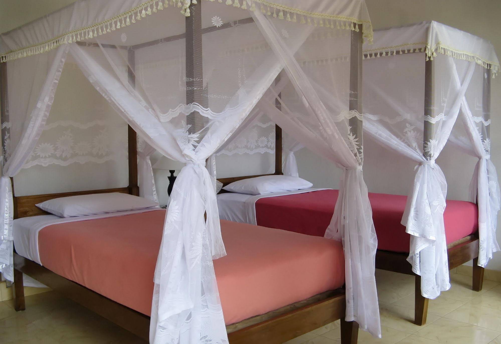 Karang Sari Guesthouse & Restaurant