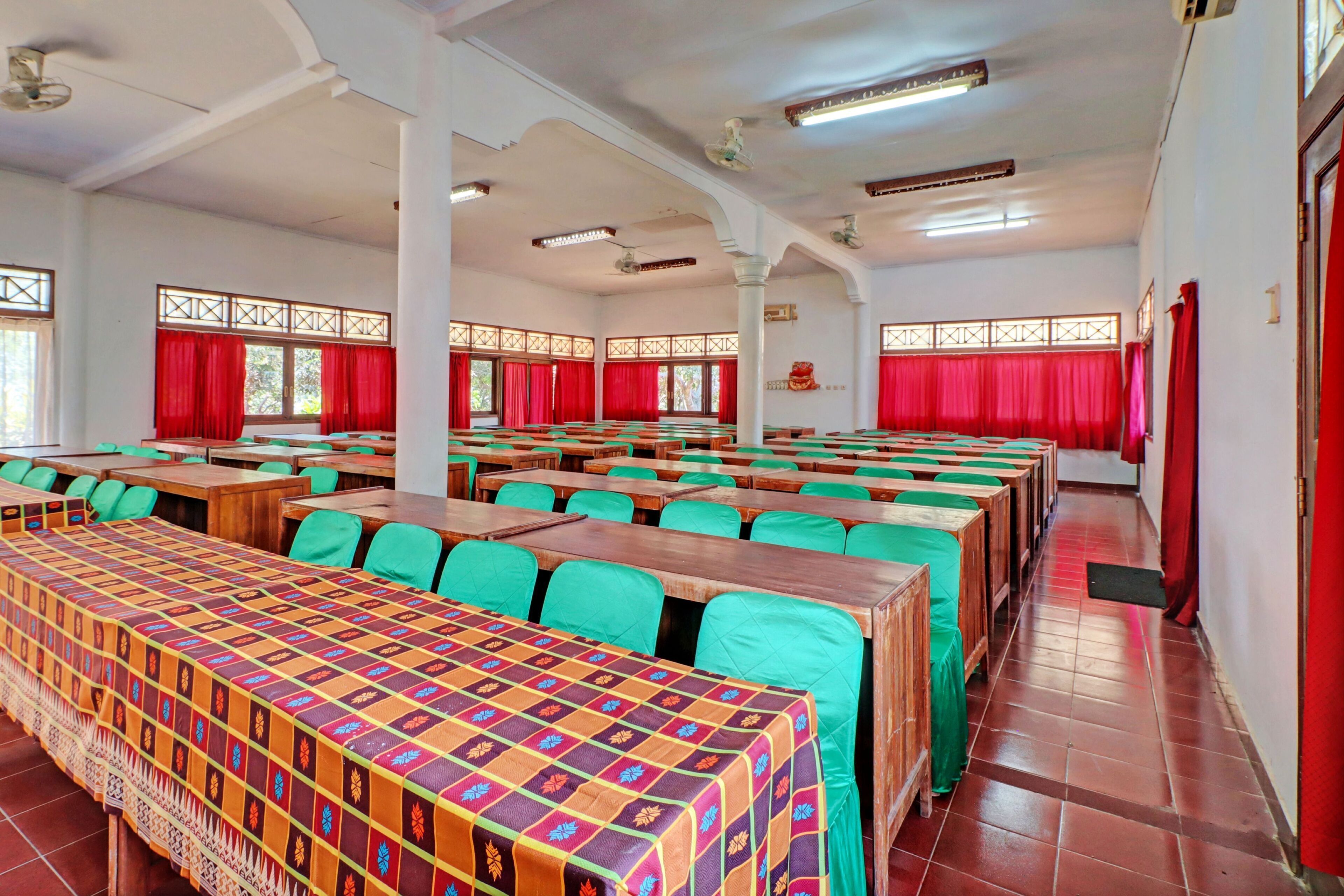 Capital O 93236 Hotel Hapel Negara