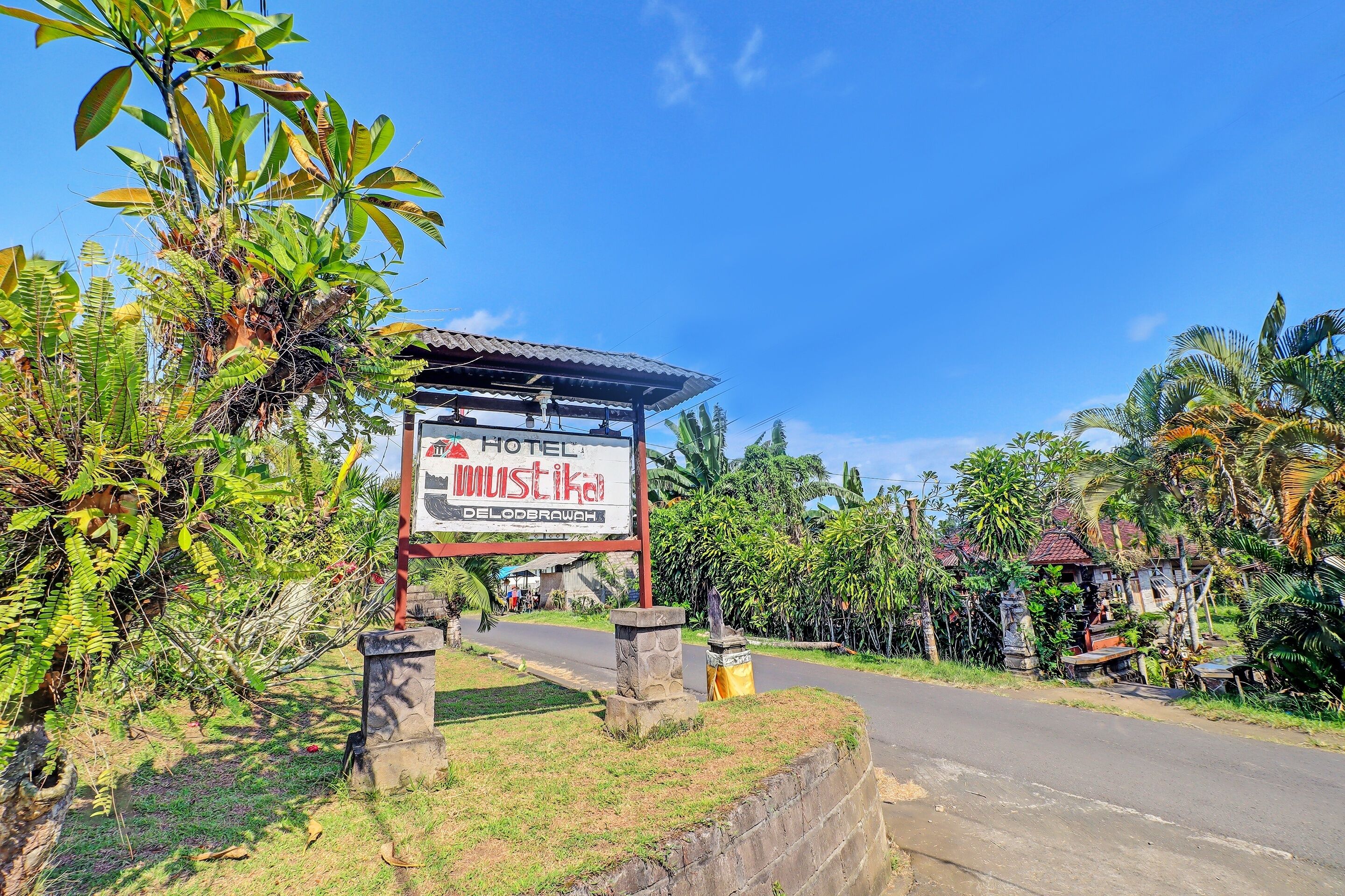 Hotel Mustika by OYO