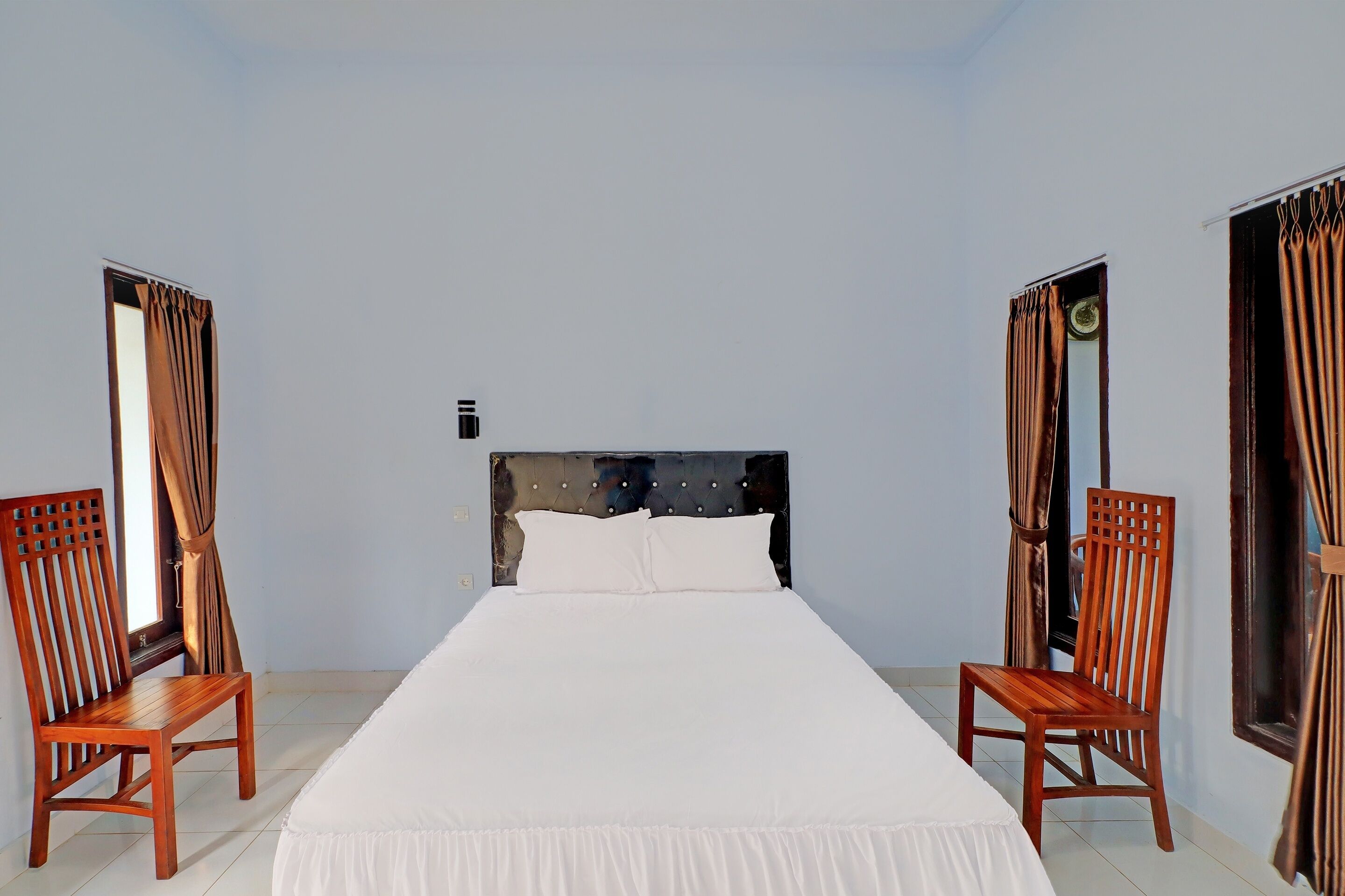 Hotel Mustika by OYO