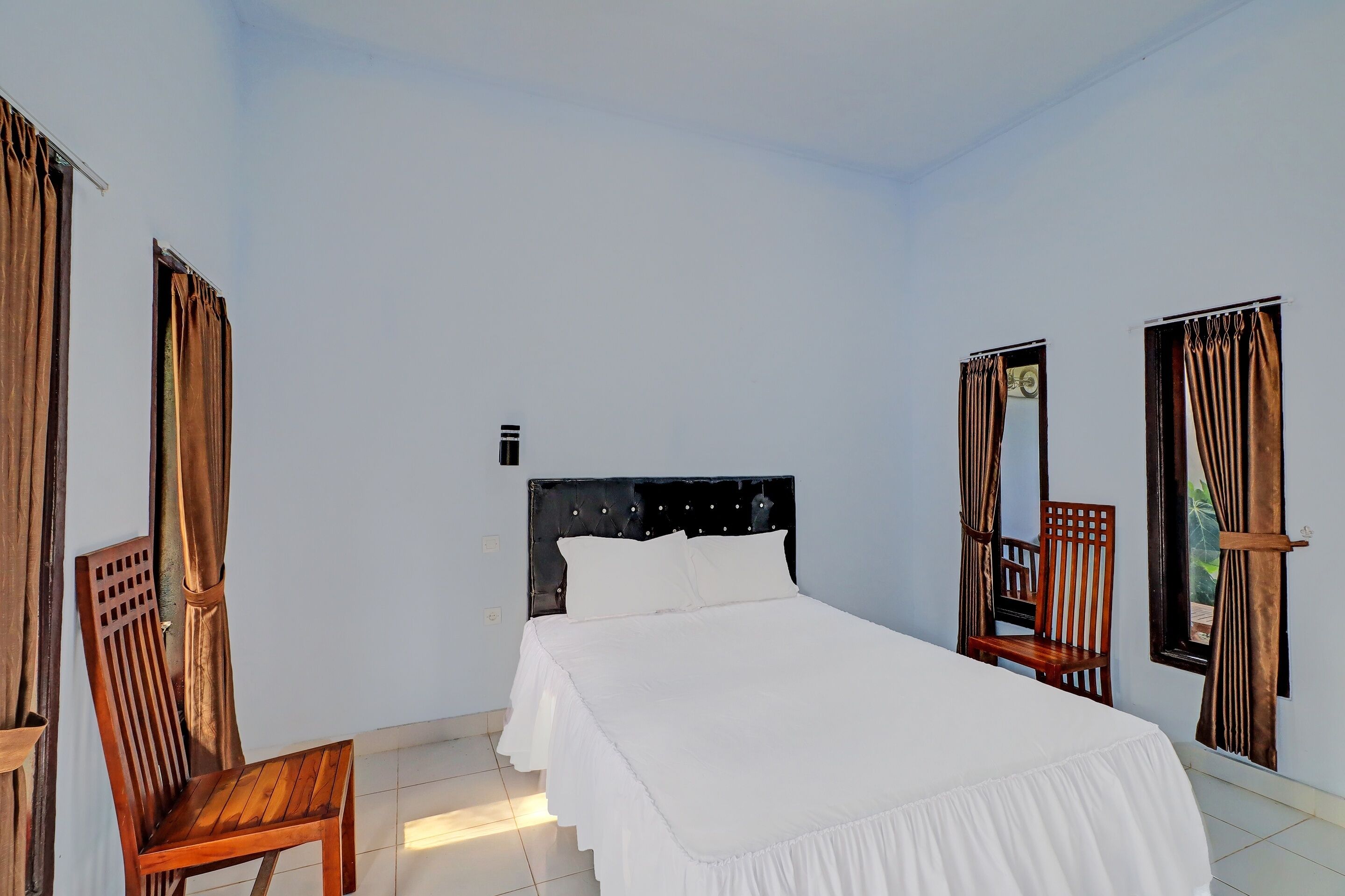 Hotel Mustika by OYO