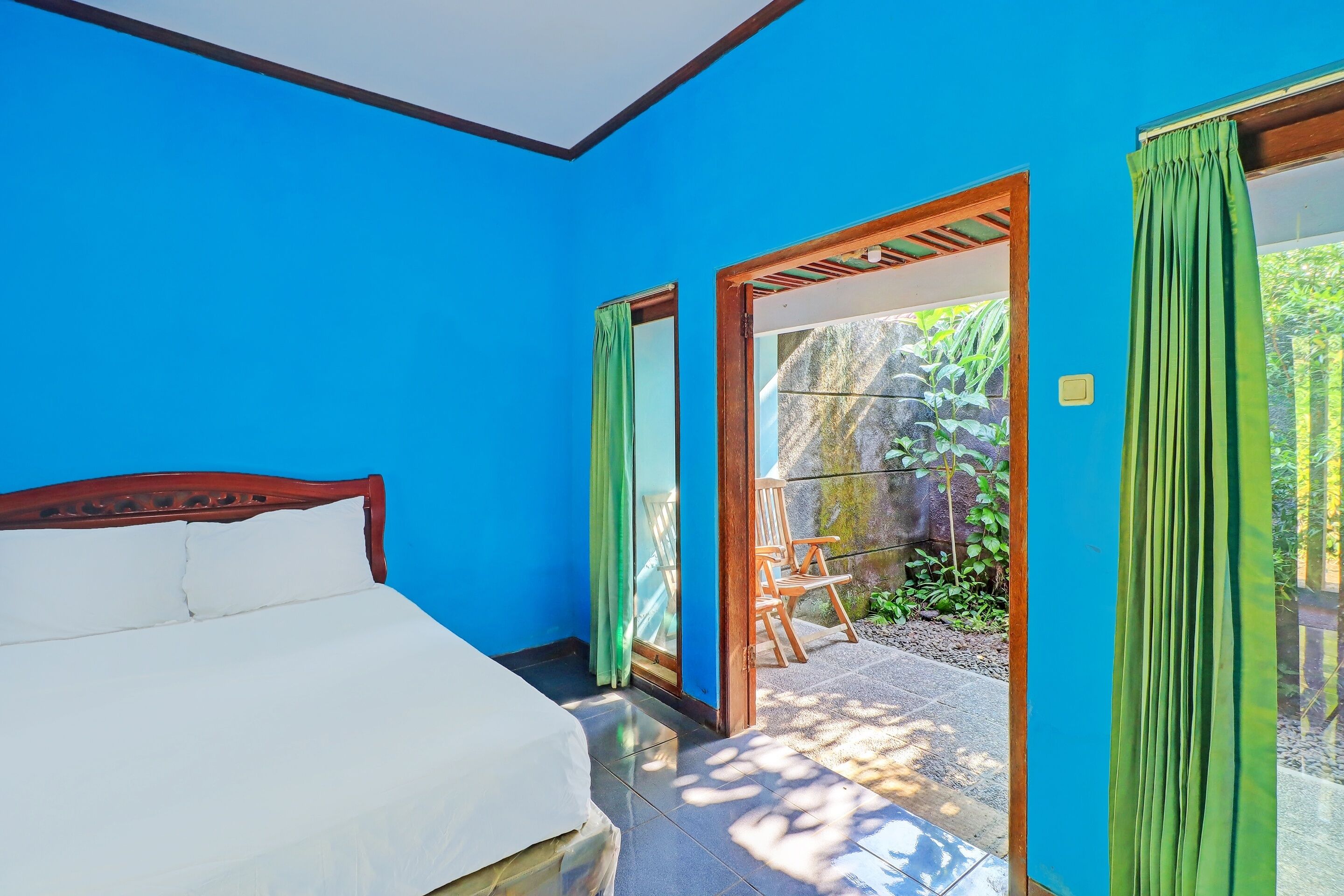 Hotel Mustika by OYO