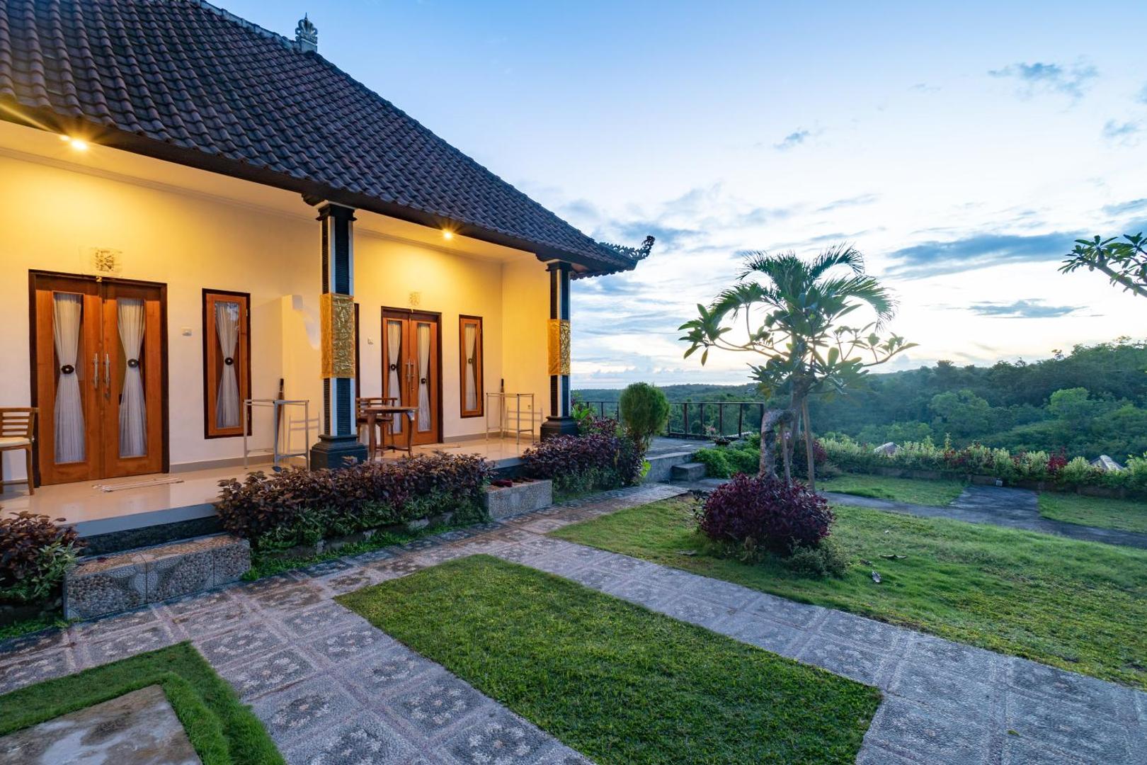 Penida Sunrise Hill