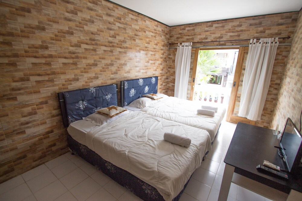 Clamonic House