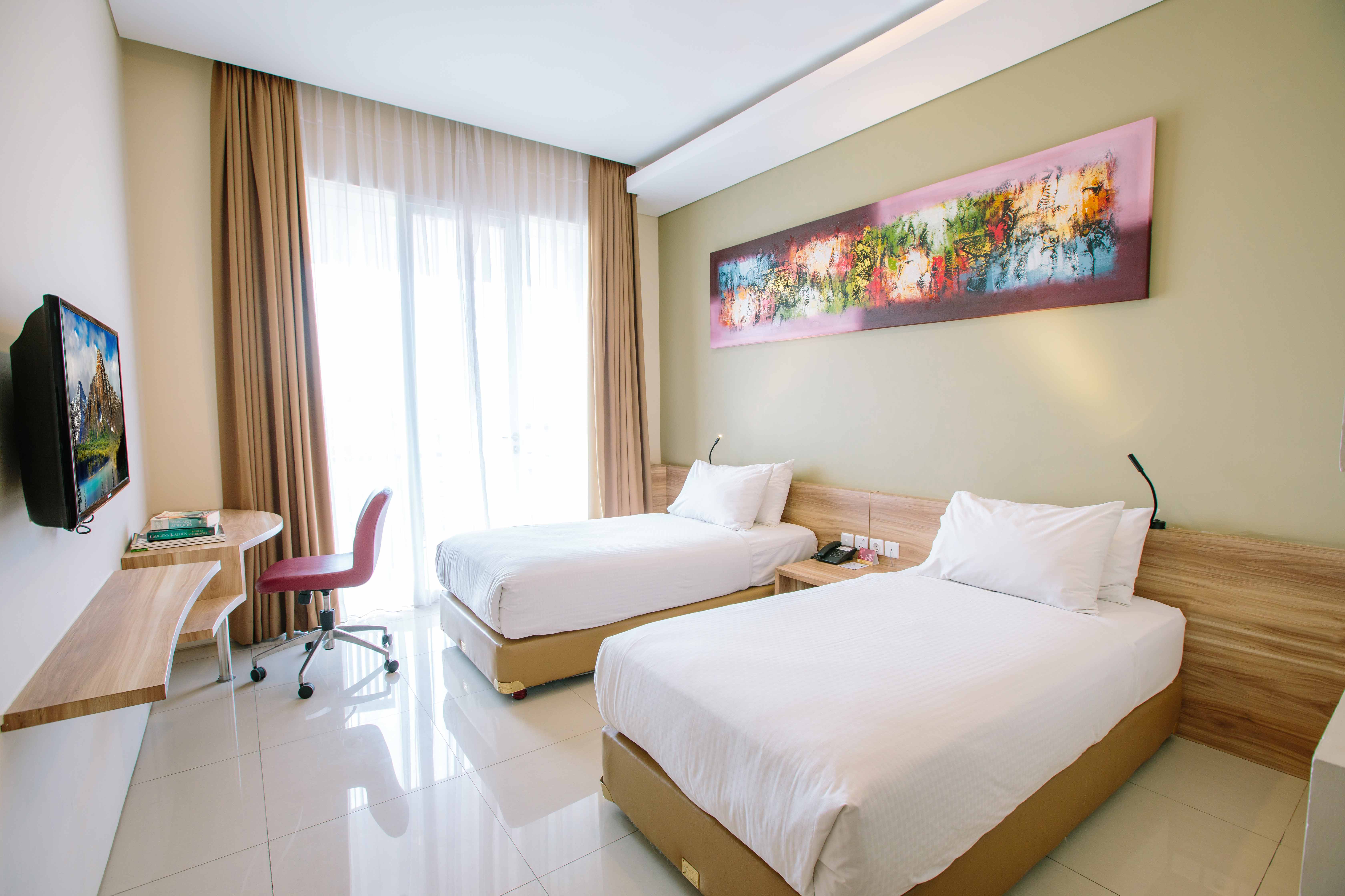 Mahogany Hotel