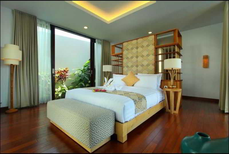 Majestic Point Villas