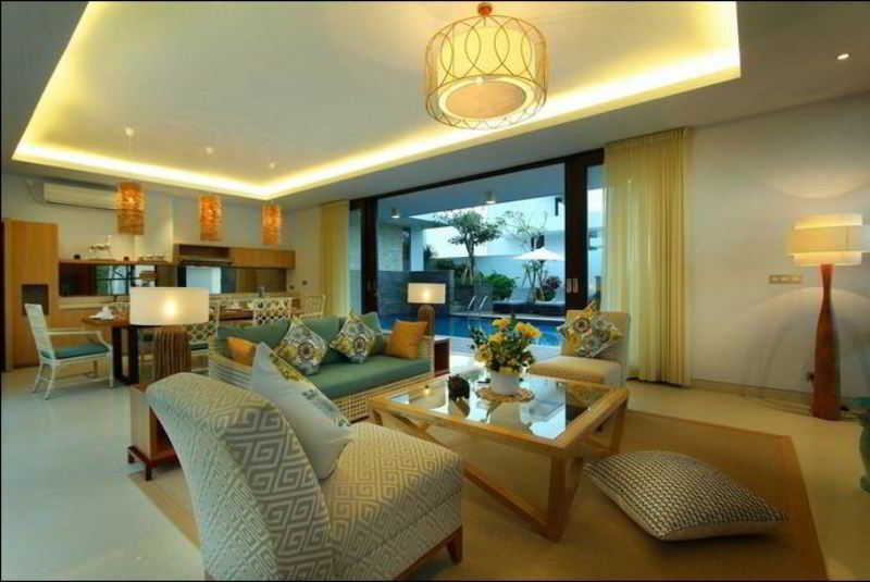 Majestic Point Villas