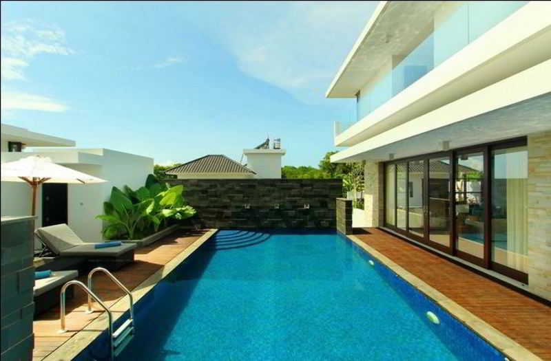 Majestic Point Villas