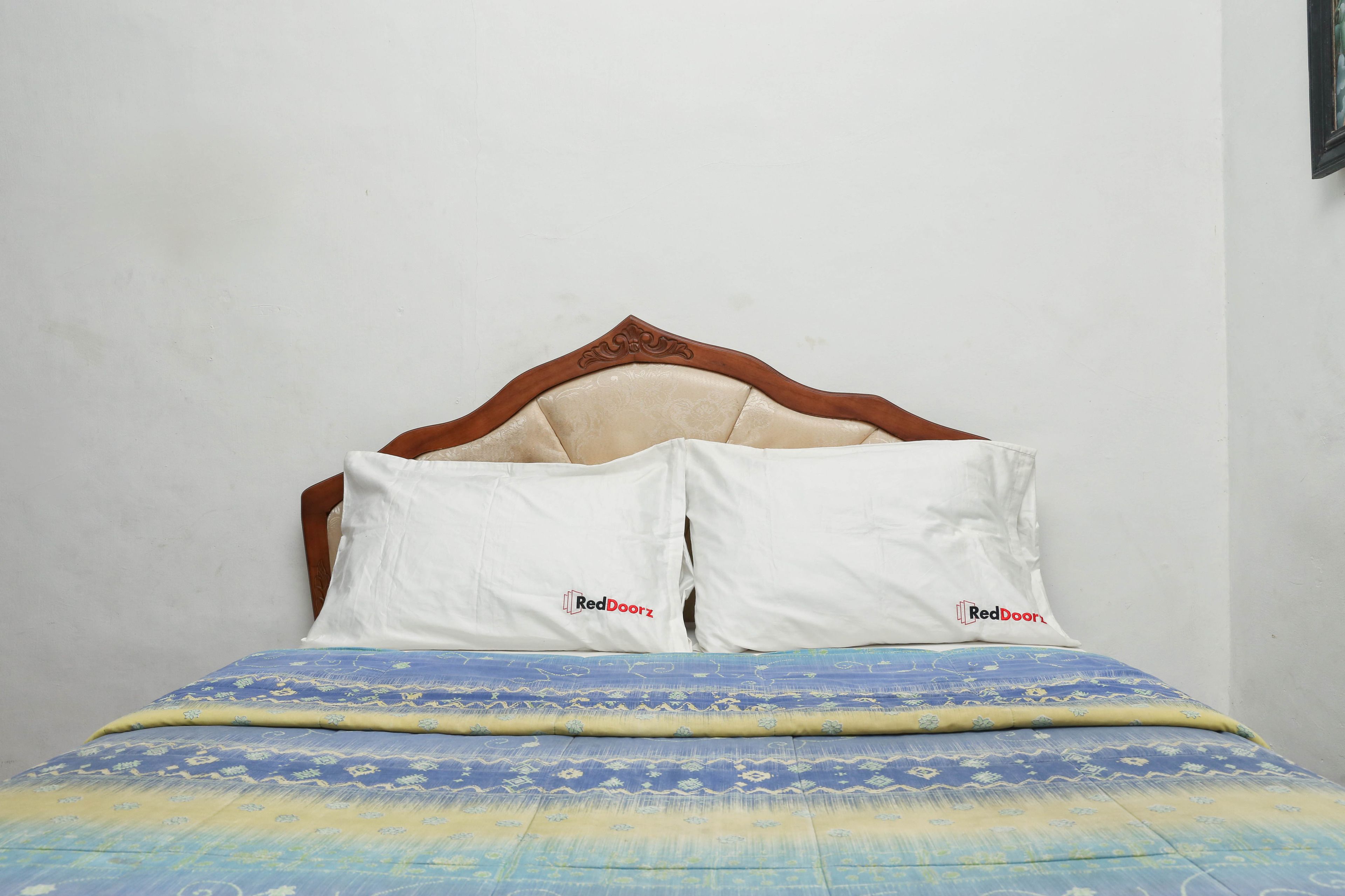 Rasa Sayang Beach Inn by RedDoorz