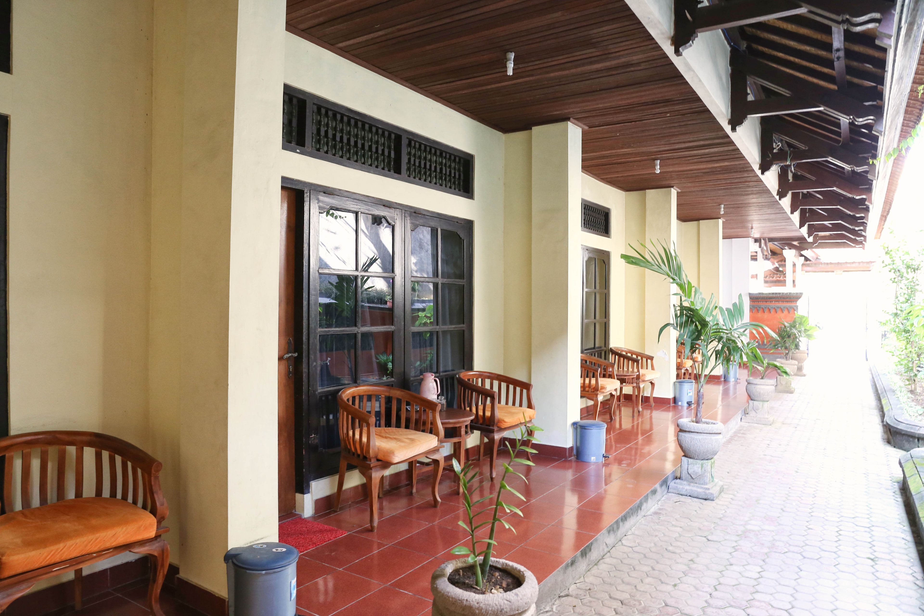 Rasa Sayang Beach Inn by RedDoorz