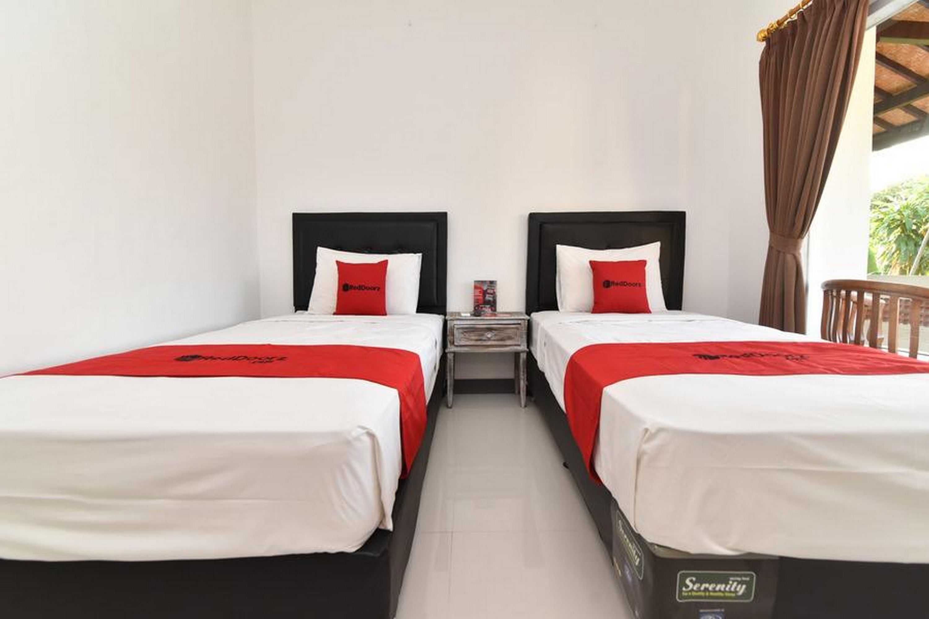 Rasa Sayang Beach Inn by RedDoorz