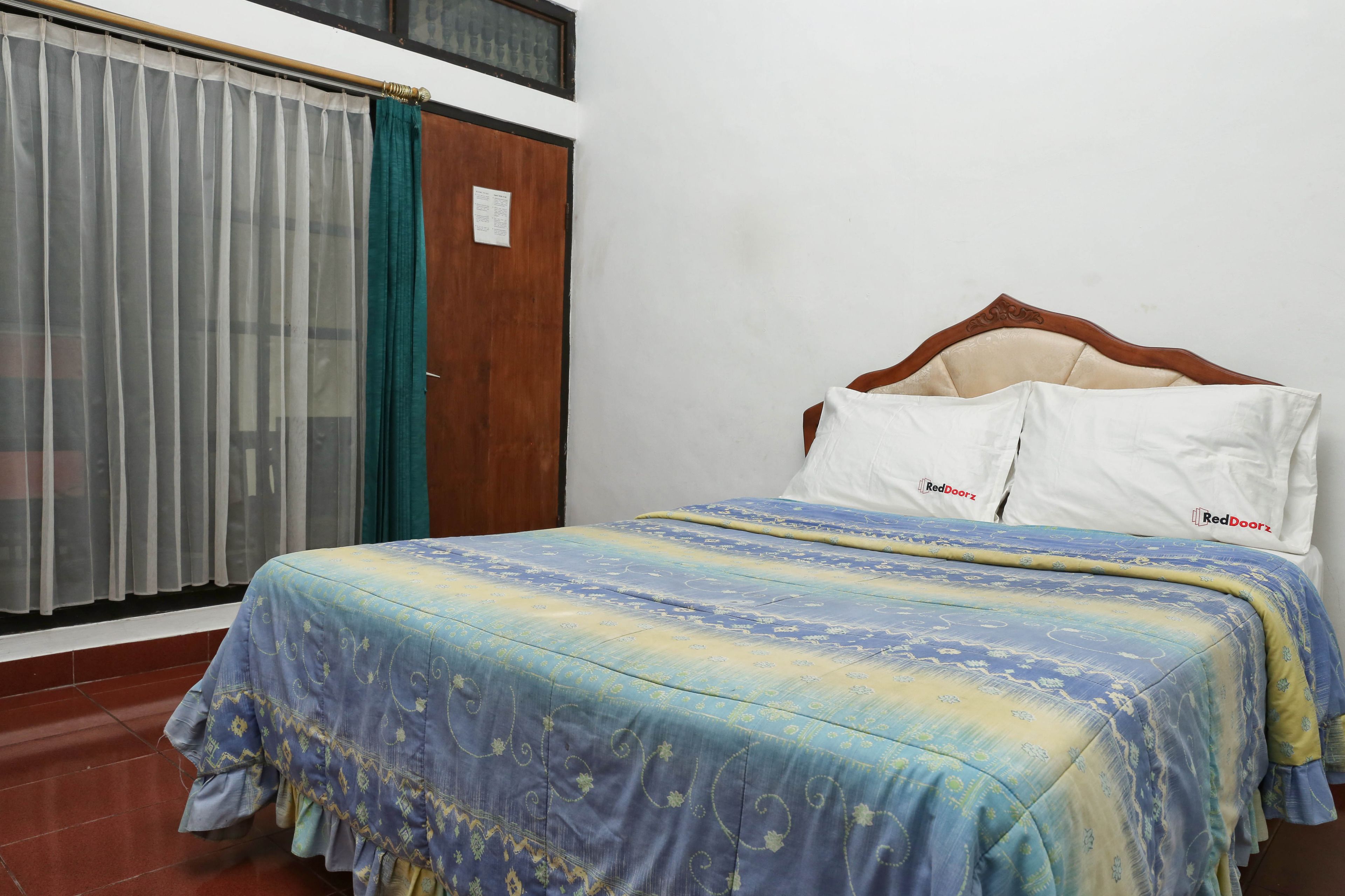 Rasa Sayang Beach Inn by RedDoorz