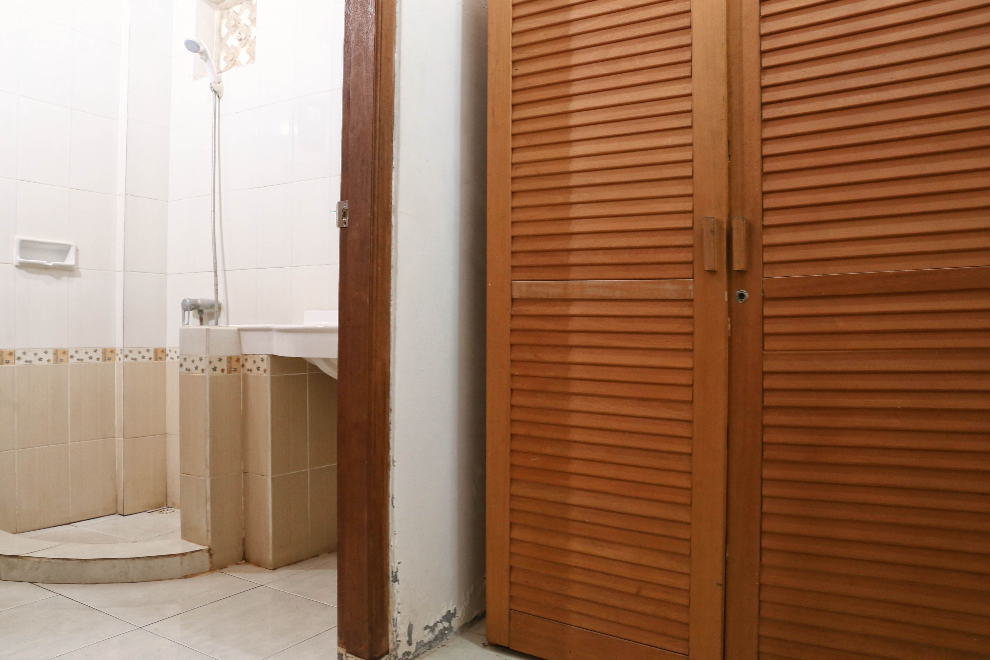 Rasa Sayang Beach Inn by RedDoorz