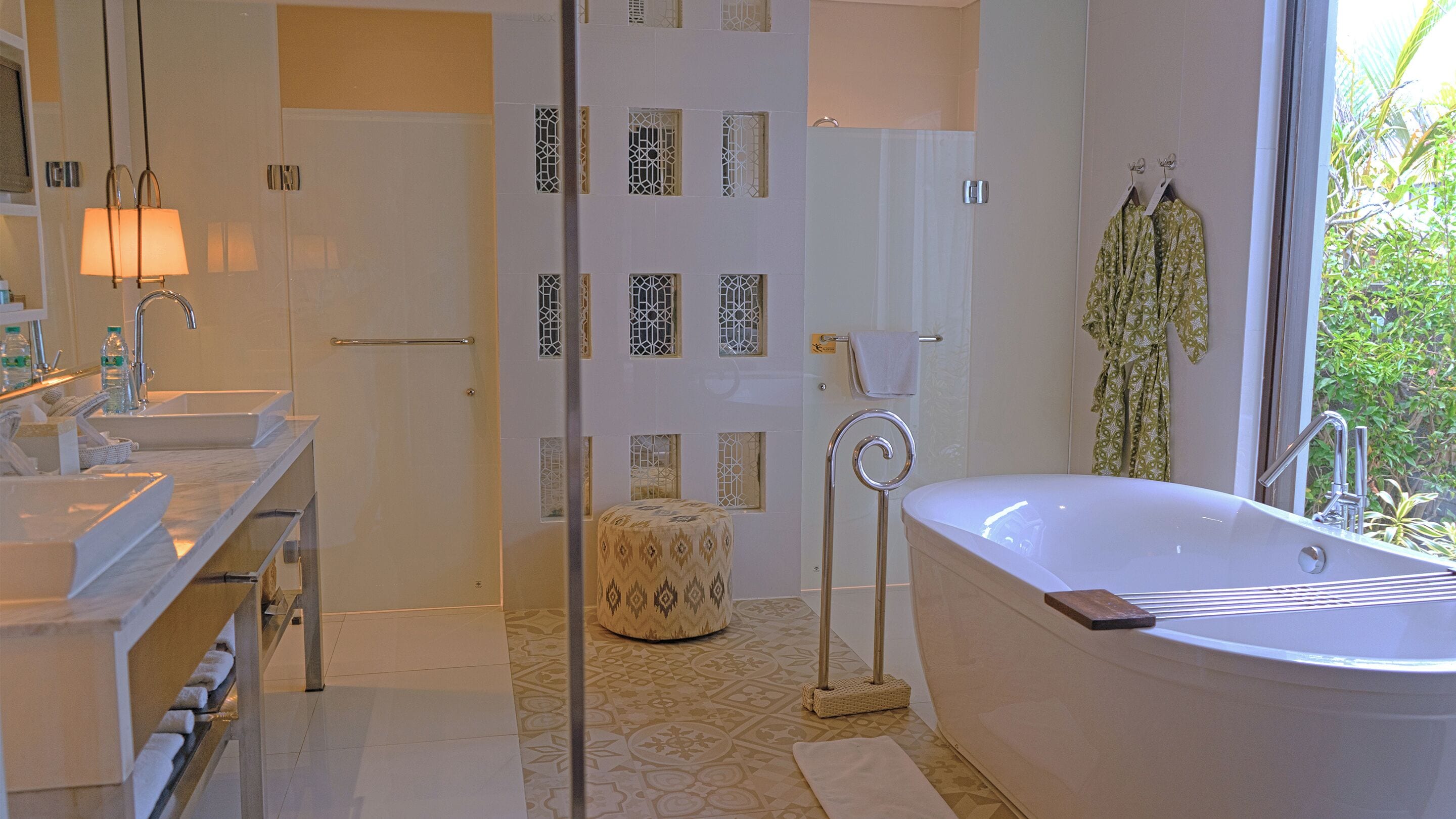 Samabe Bali Suites & Villas