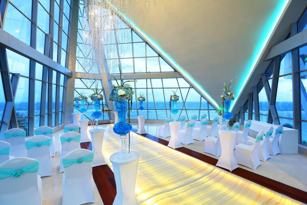 Samabe Bali Suites & Villas