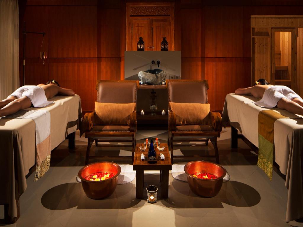 Samabe Bali Suites & Villas