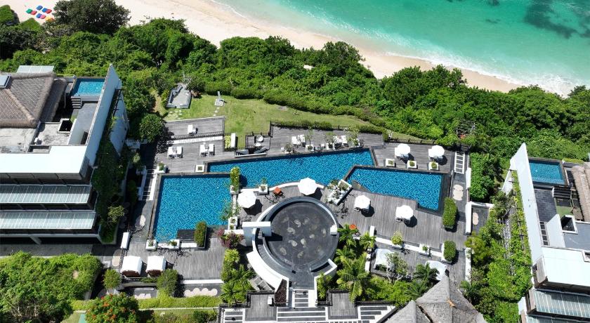 Samabe Bali Suites & Villas