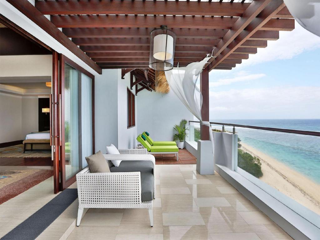 Samabe Bali Suites & Villas