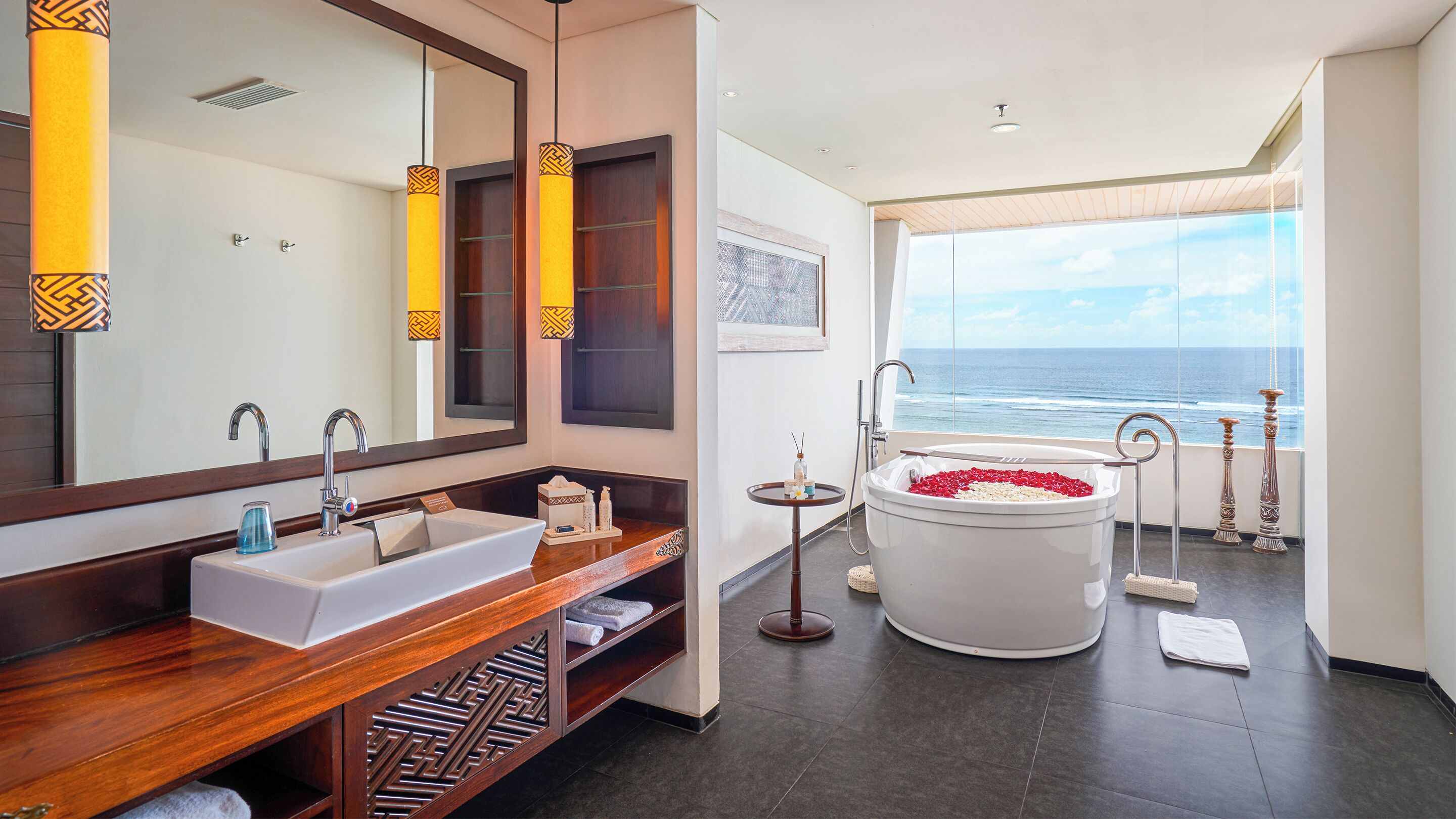 Samabe Bali Suites & Villas