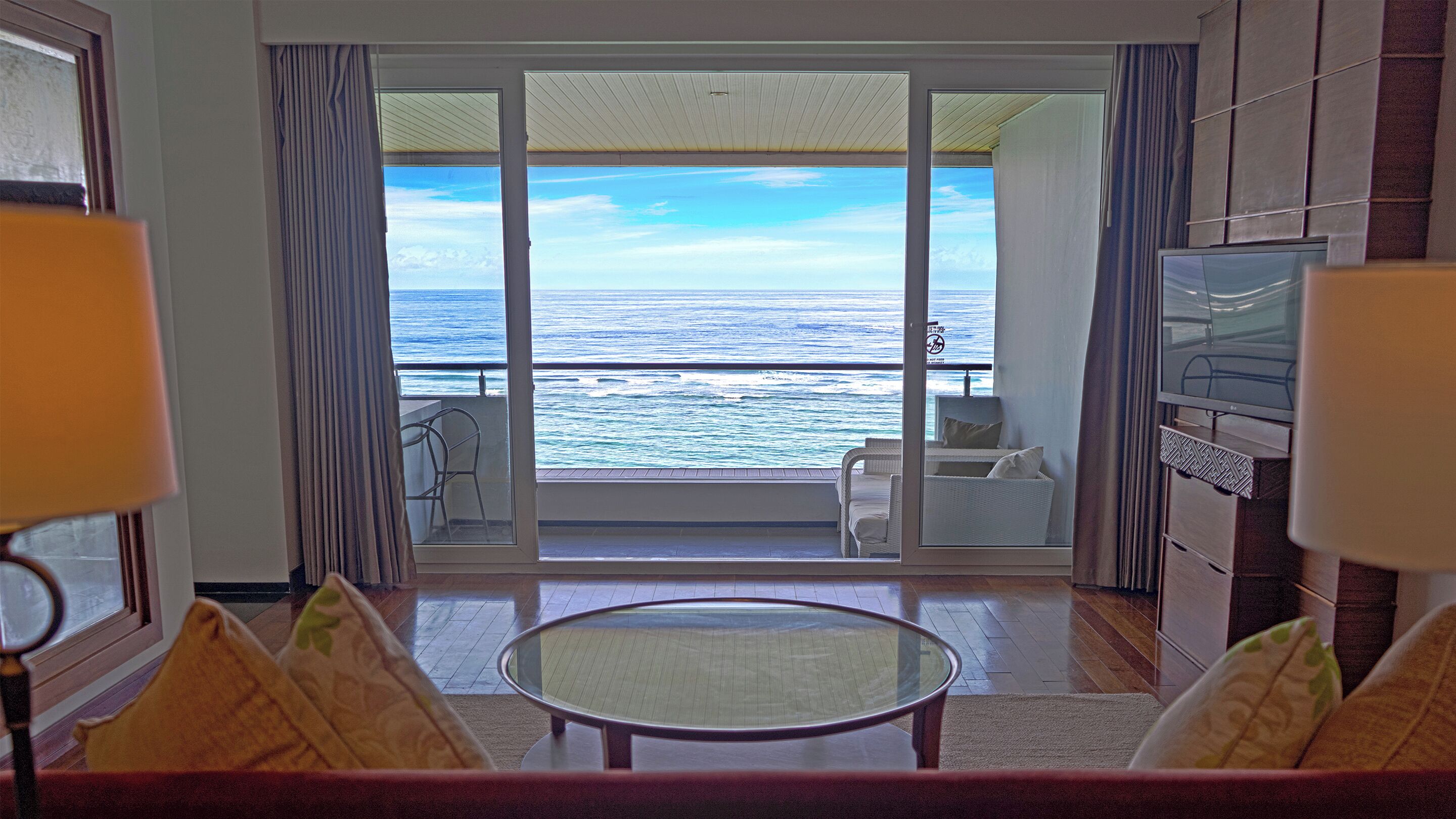 Samabe Bali Suites & Villas