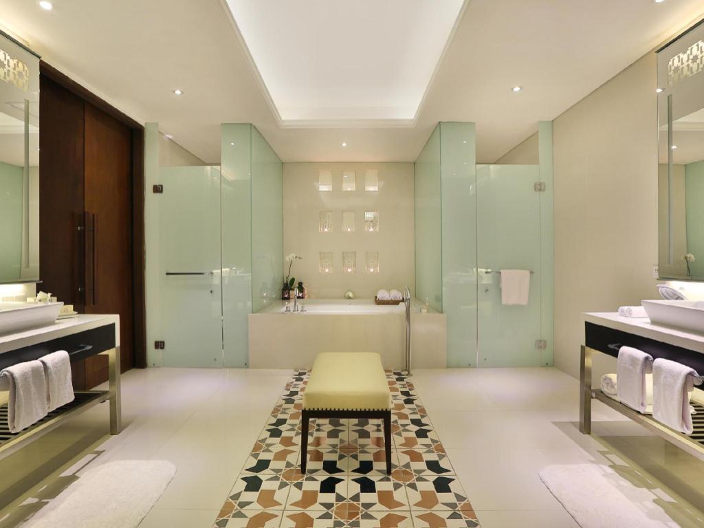 Samabe Bali Suites & Villas