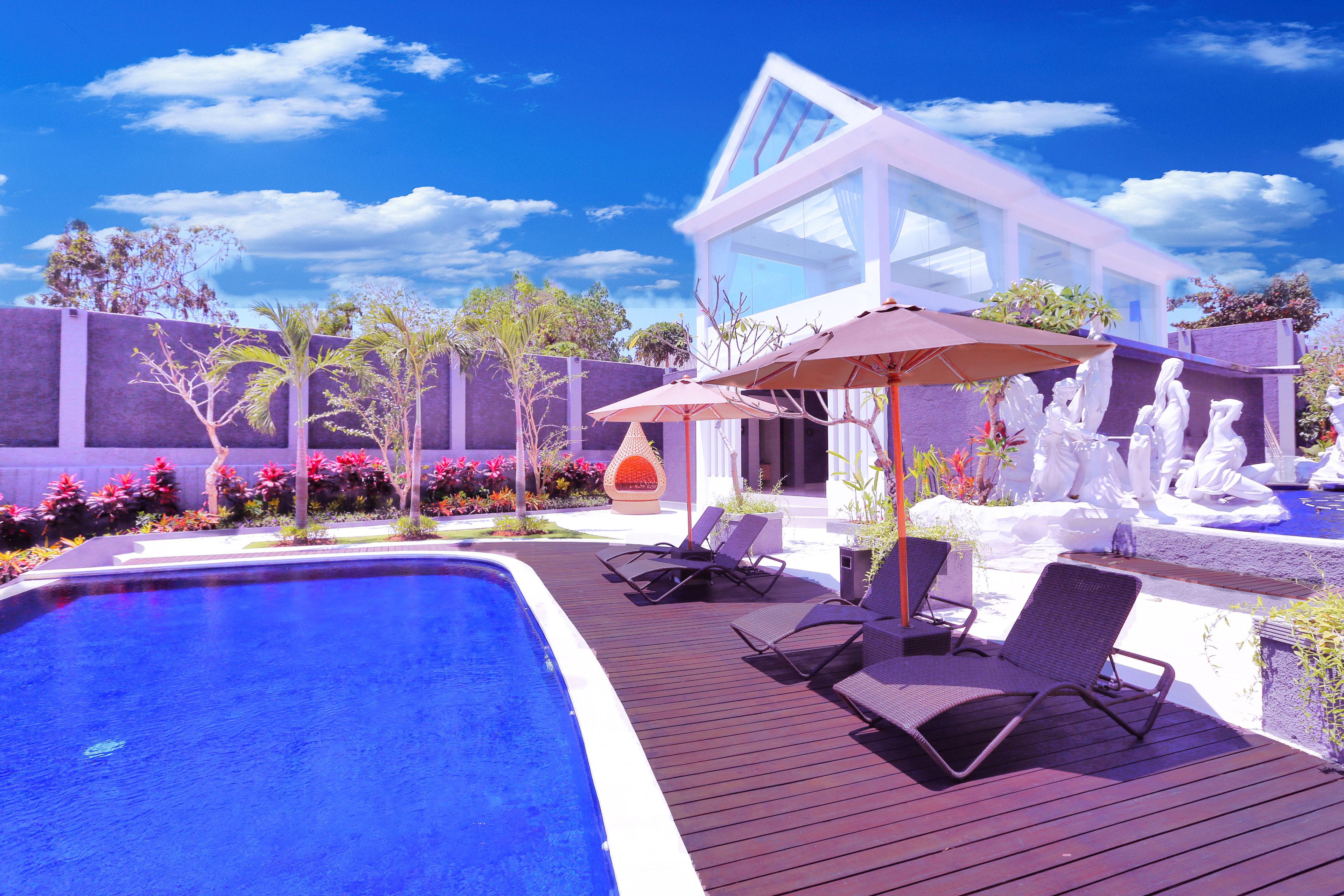 Luxotic Private Villa and Resort