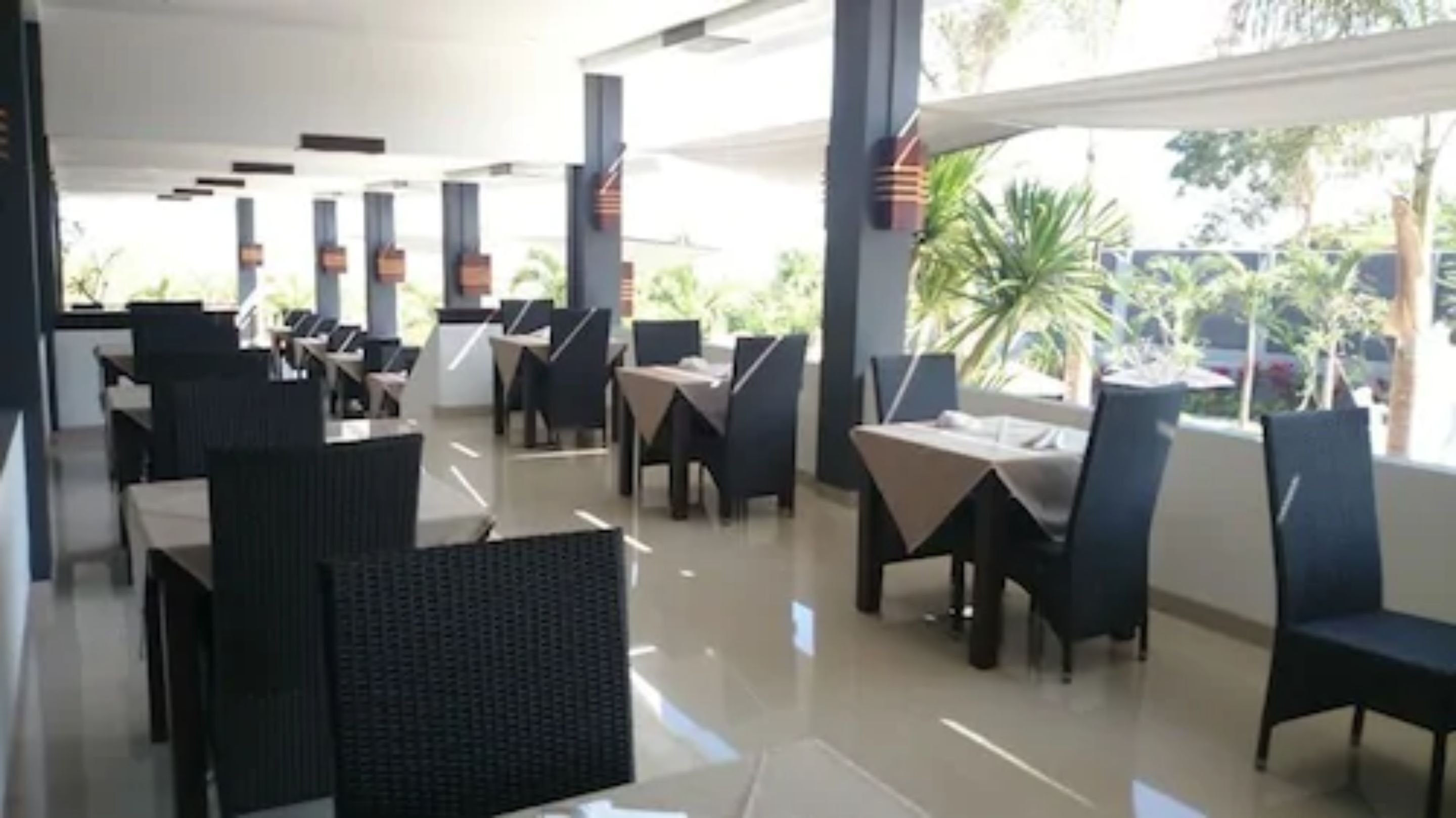 Luxotic Private Villa and Resort