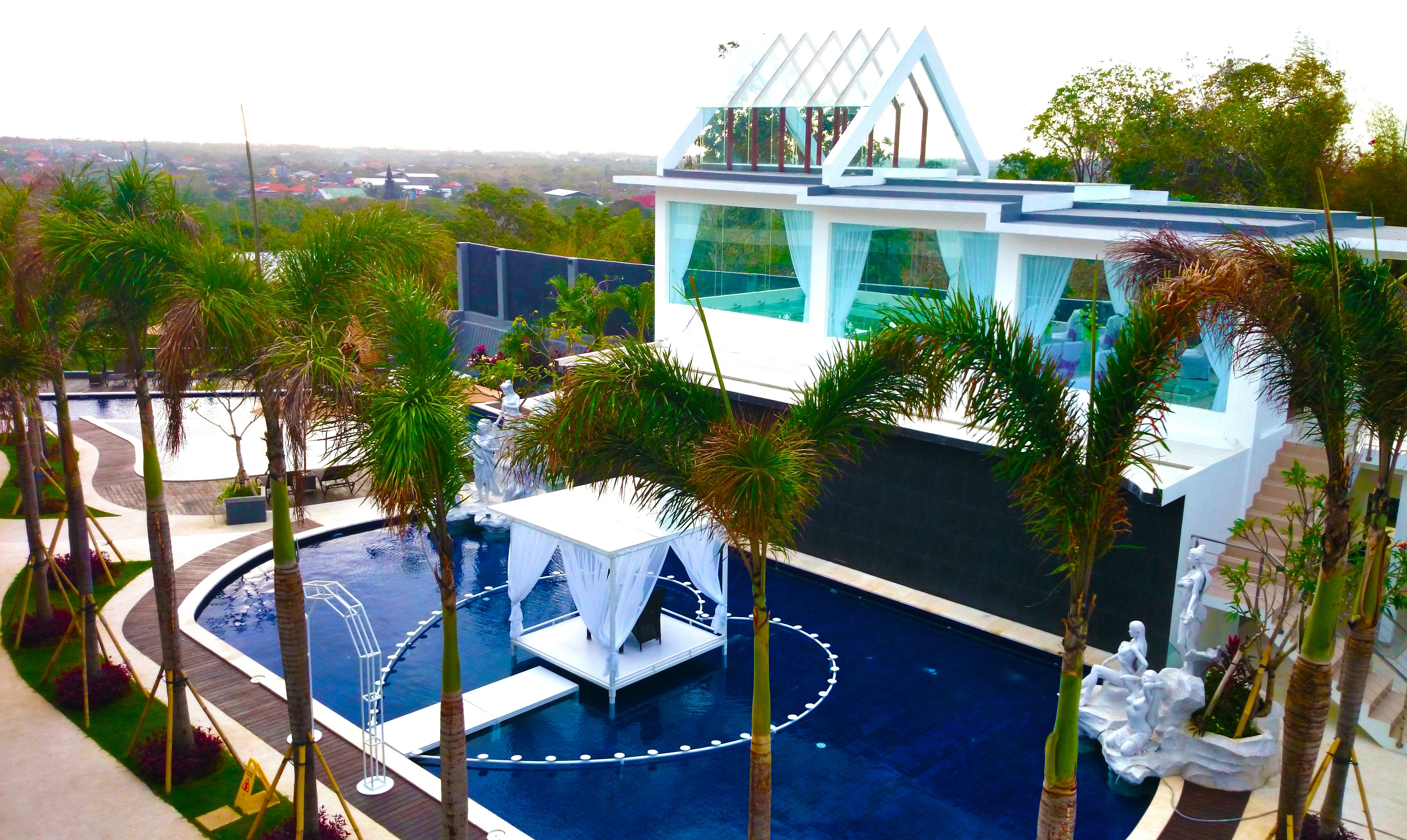 Luxotic Private Villa and Resort