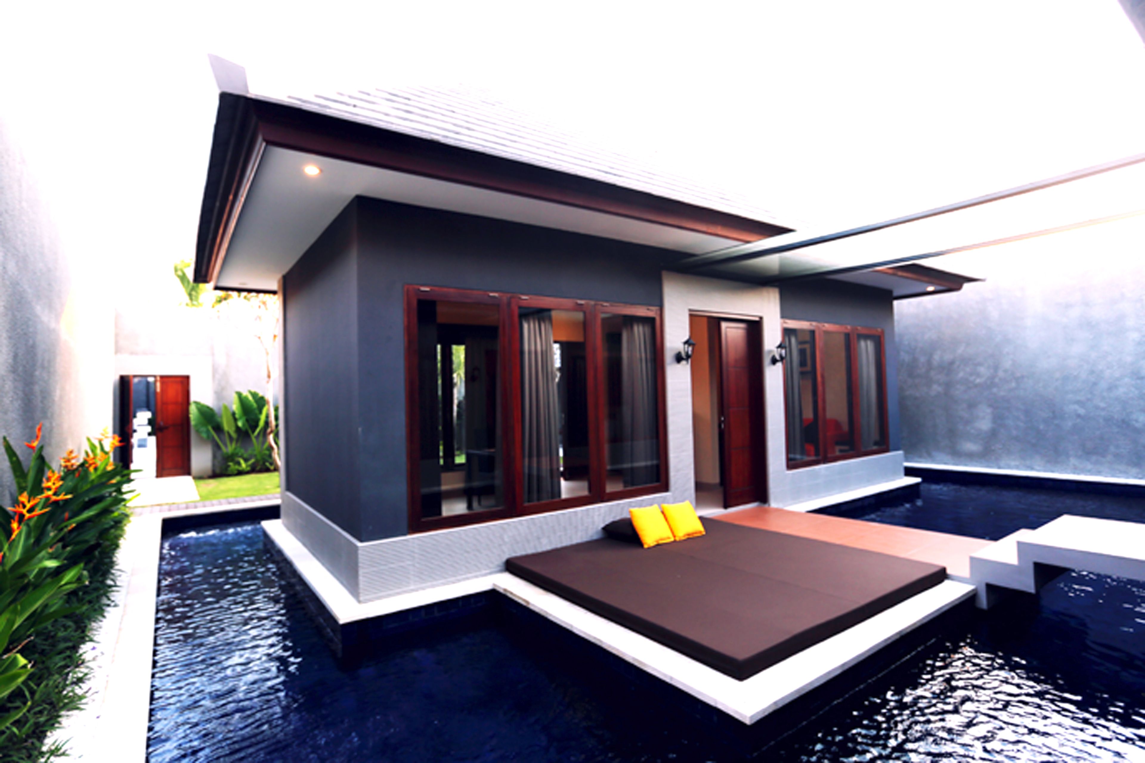 Luxotic Private Villa and Resort