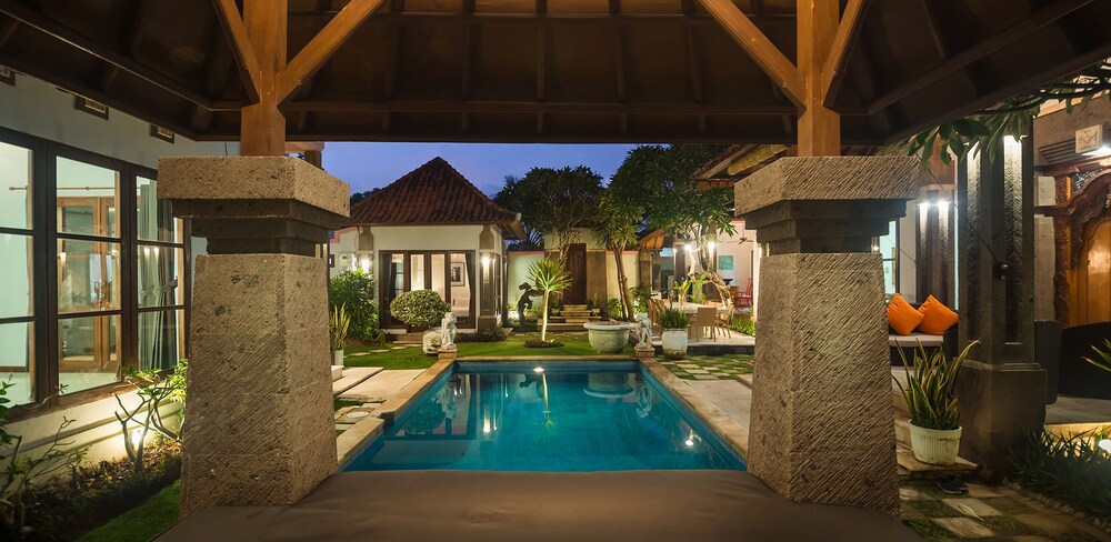 The Georgina Estate